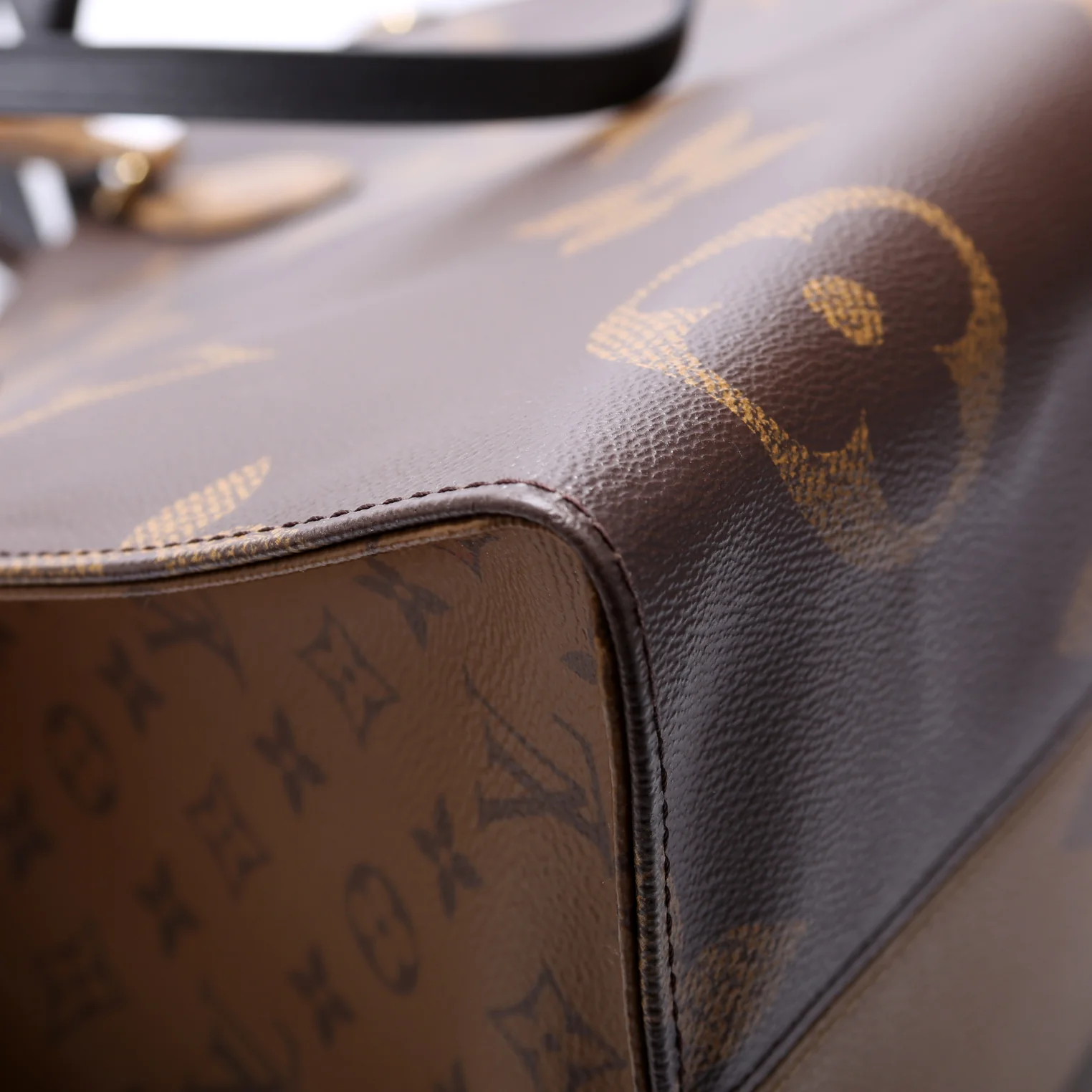 ONTHEGO GM Reverse Monogram - Image 6