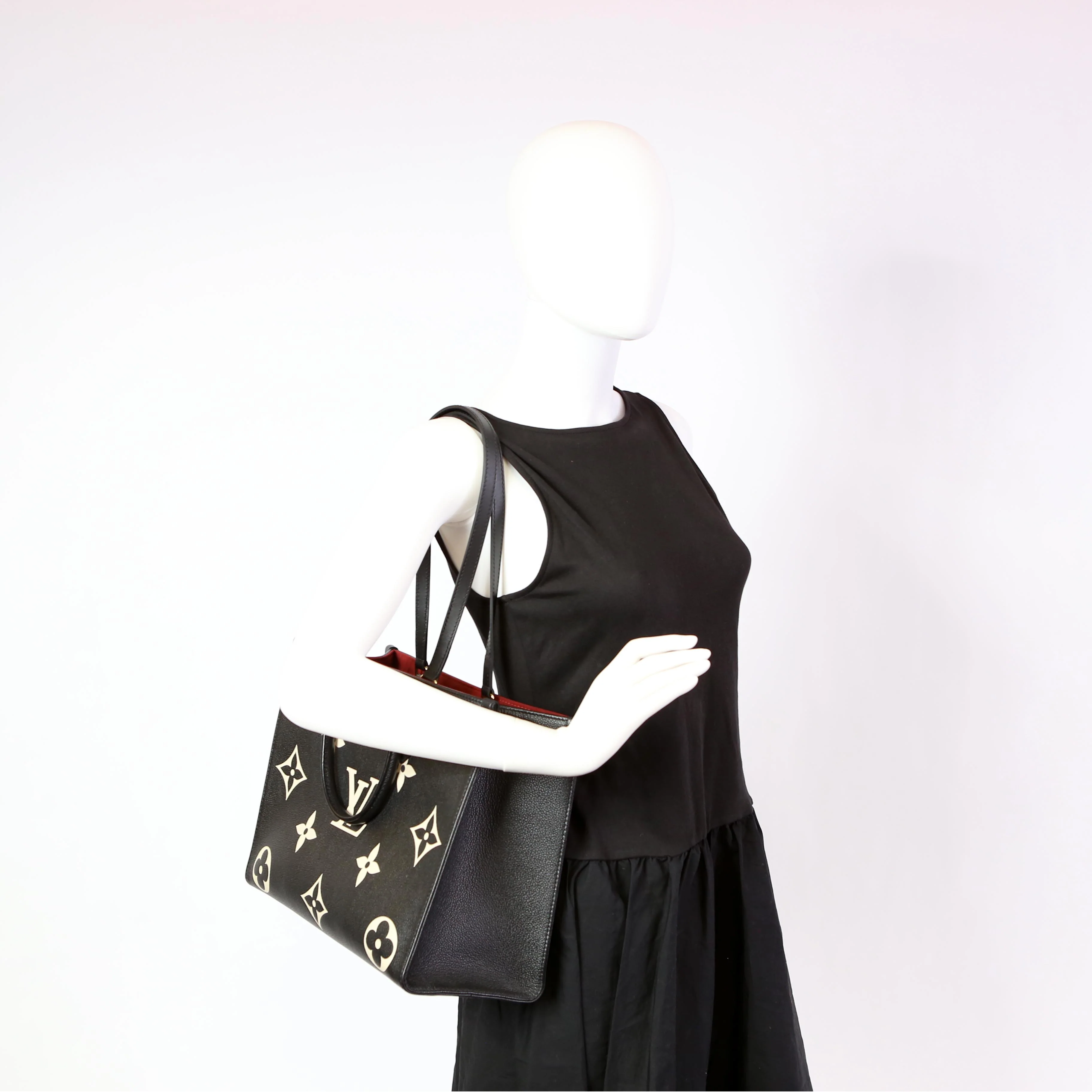 ONTHEGO MM Bicolor Empreinte Black - Image 12