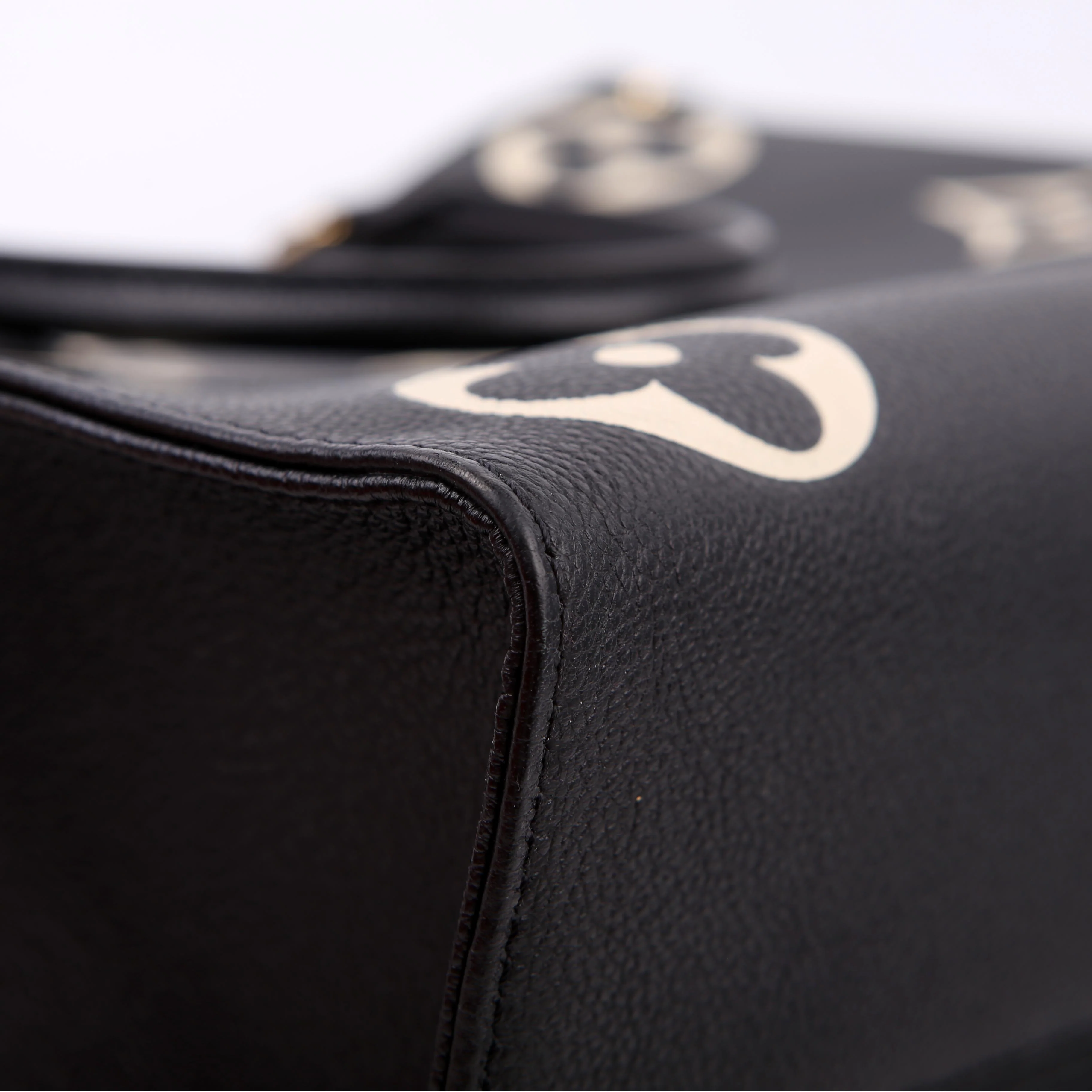 ONTHEGO MM Bicolor Empreinte Black - Image 7