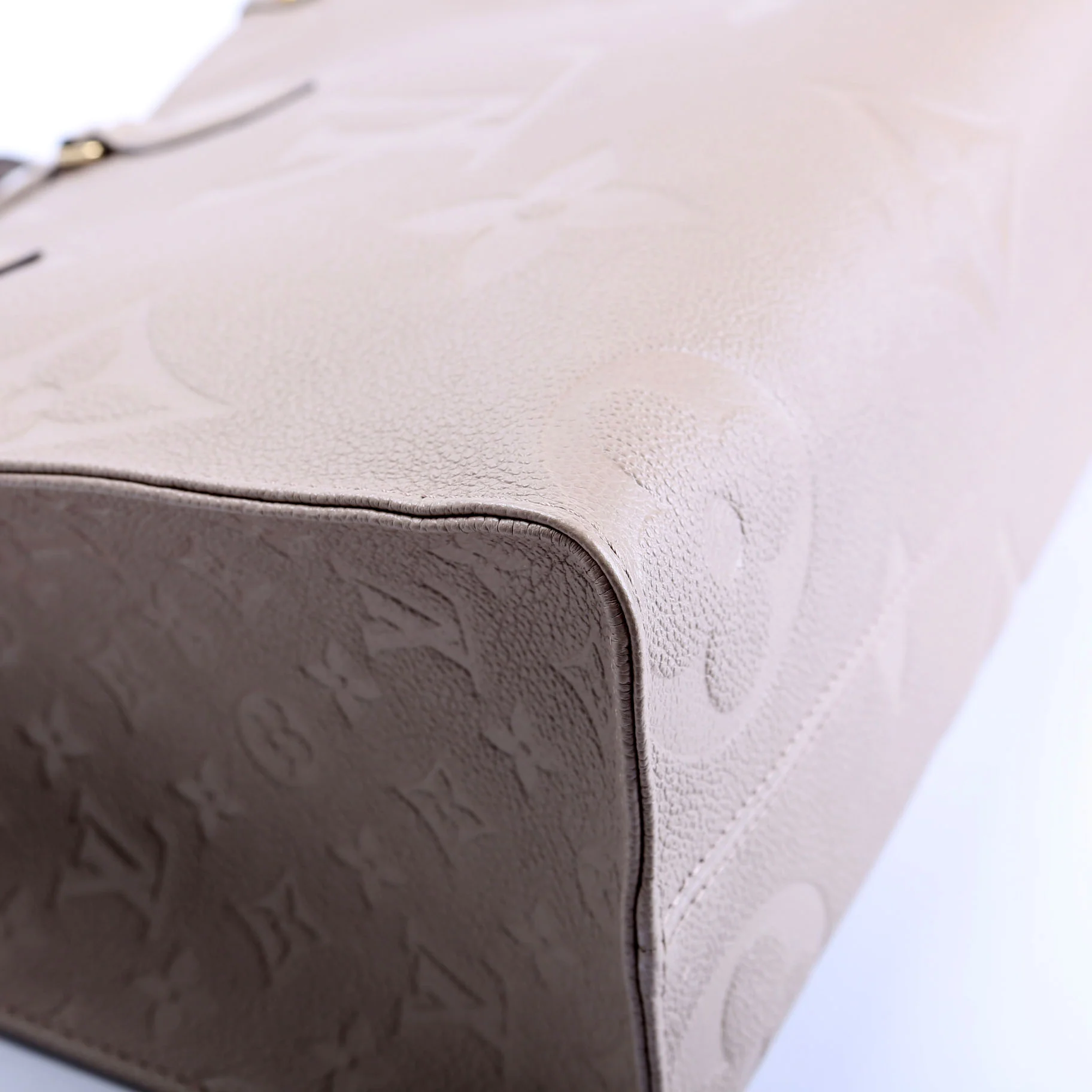 ONTHEGO MM Empreinte Leather Taupe - Image 5