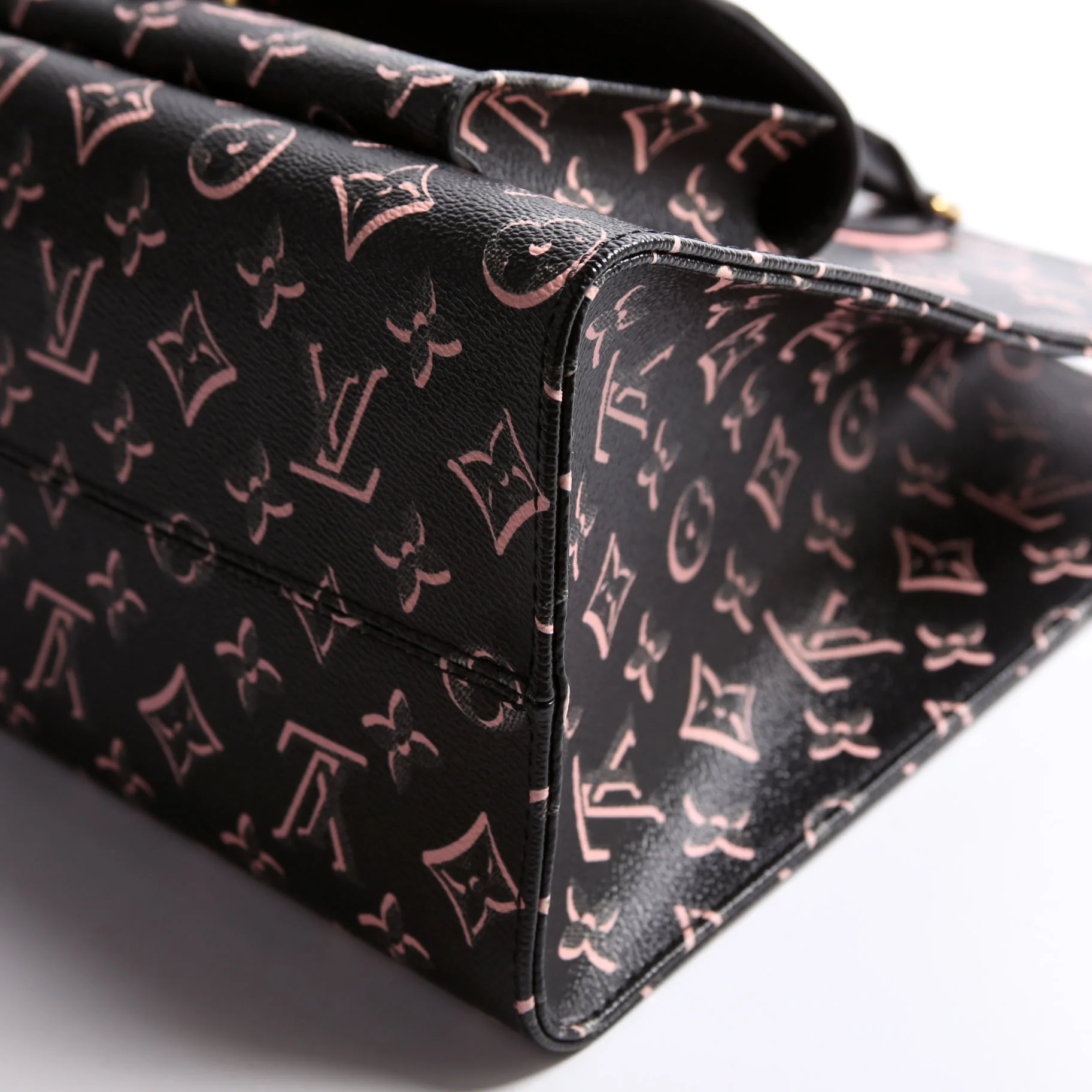 Onthego MM Fall For You Monogram Black/Pink - Image 5