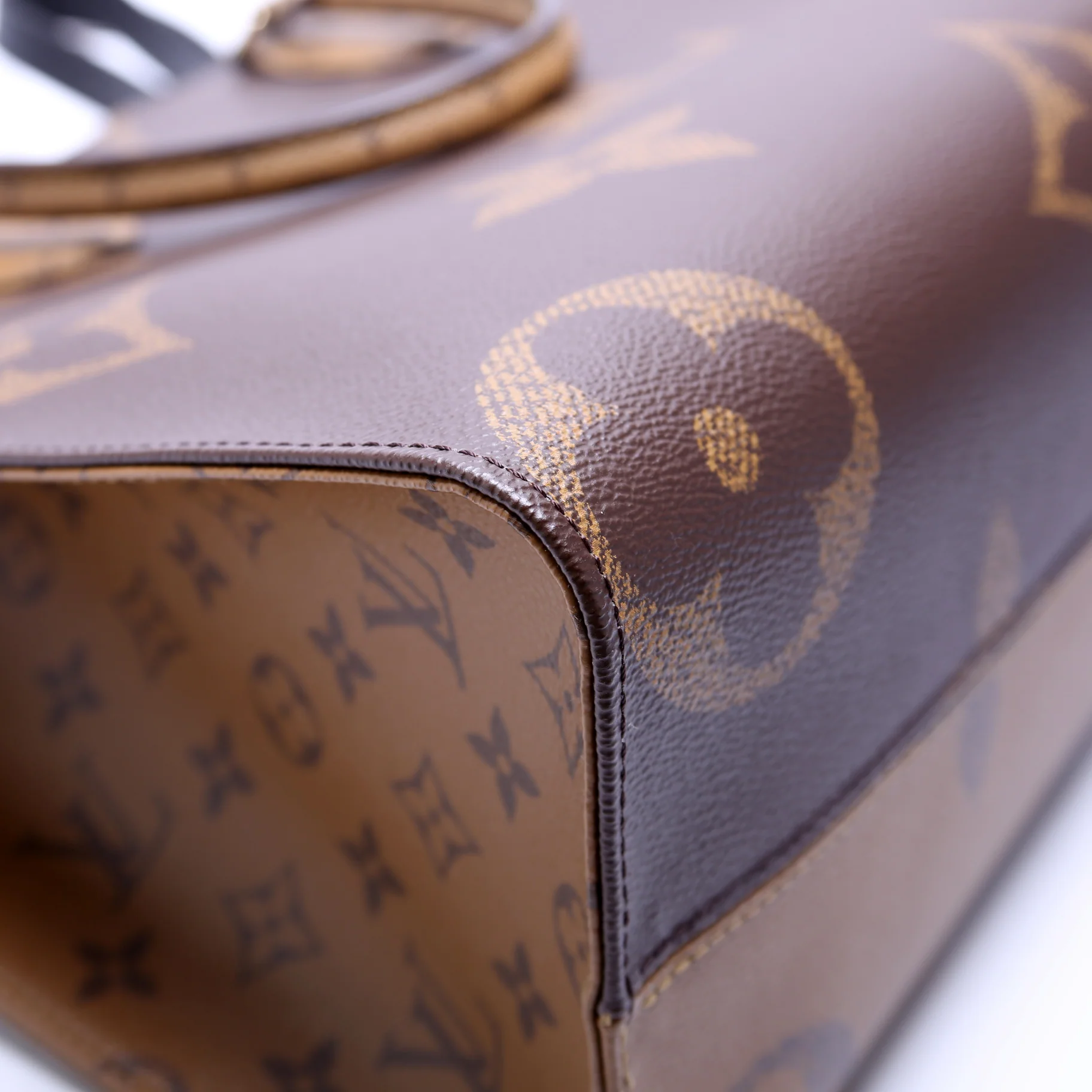 ONTHEGO MM Reverse Monogram - Image 6