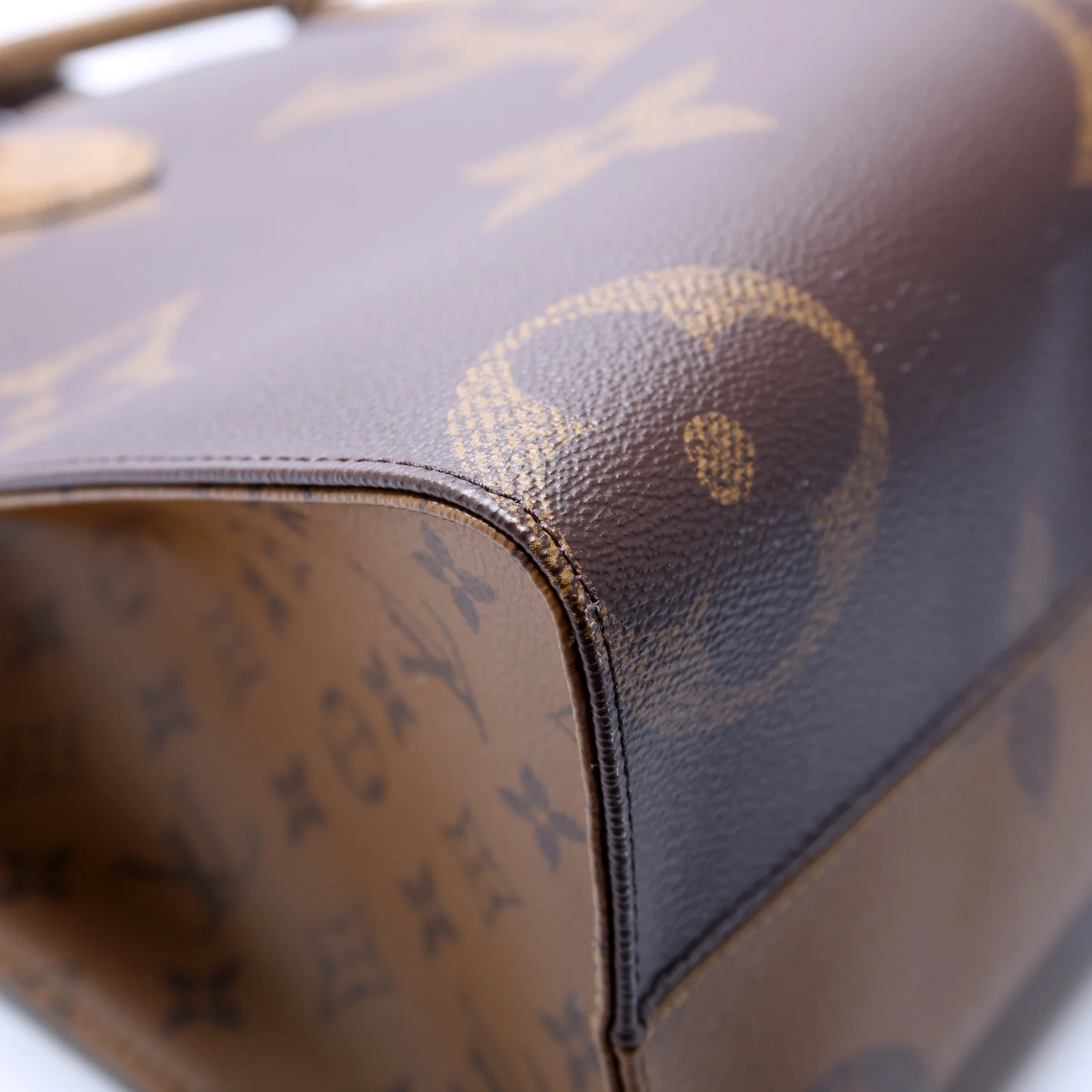 ONTHEGO MM Reverse Monogram - Image 6