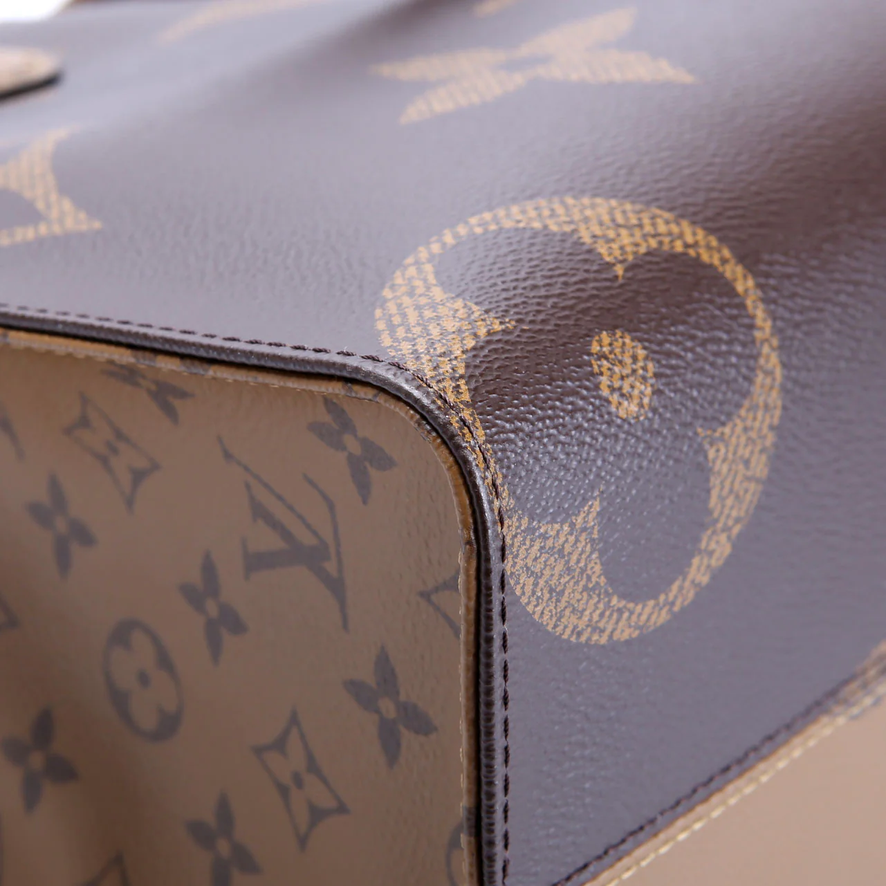 ONTHEGO MM Reverse Monogram - Image 5