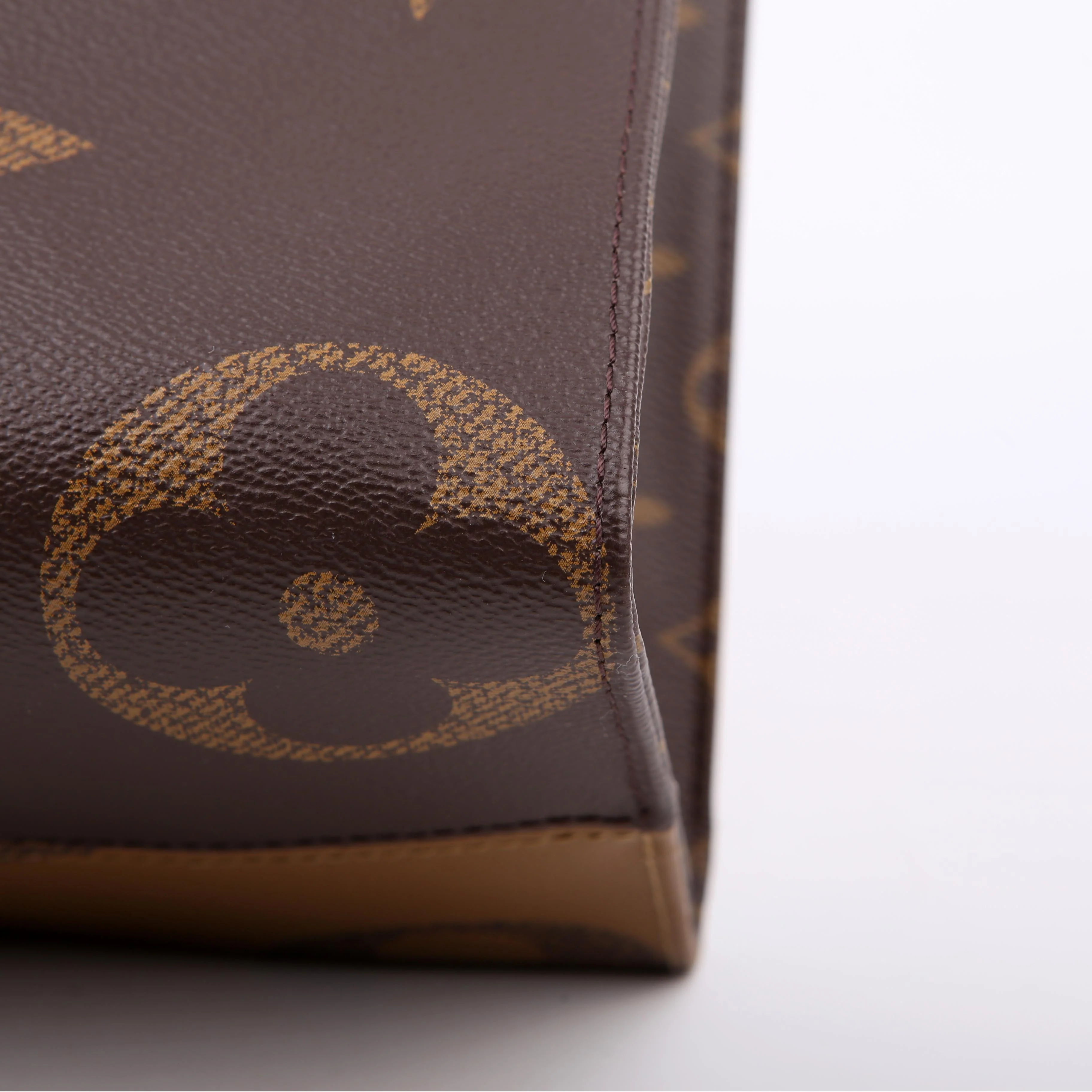 ONTHEGO MM Reverse Monogram - Image 8