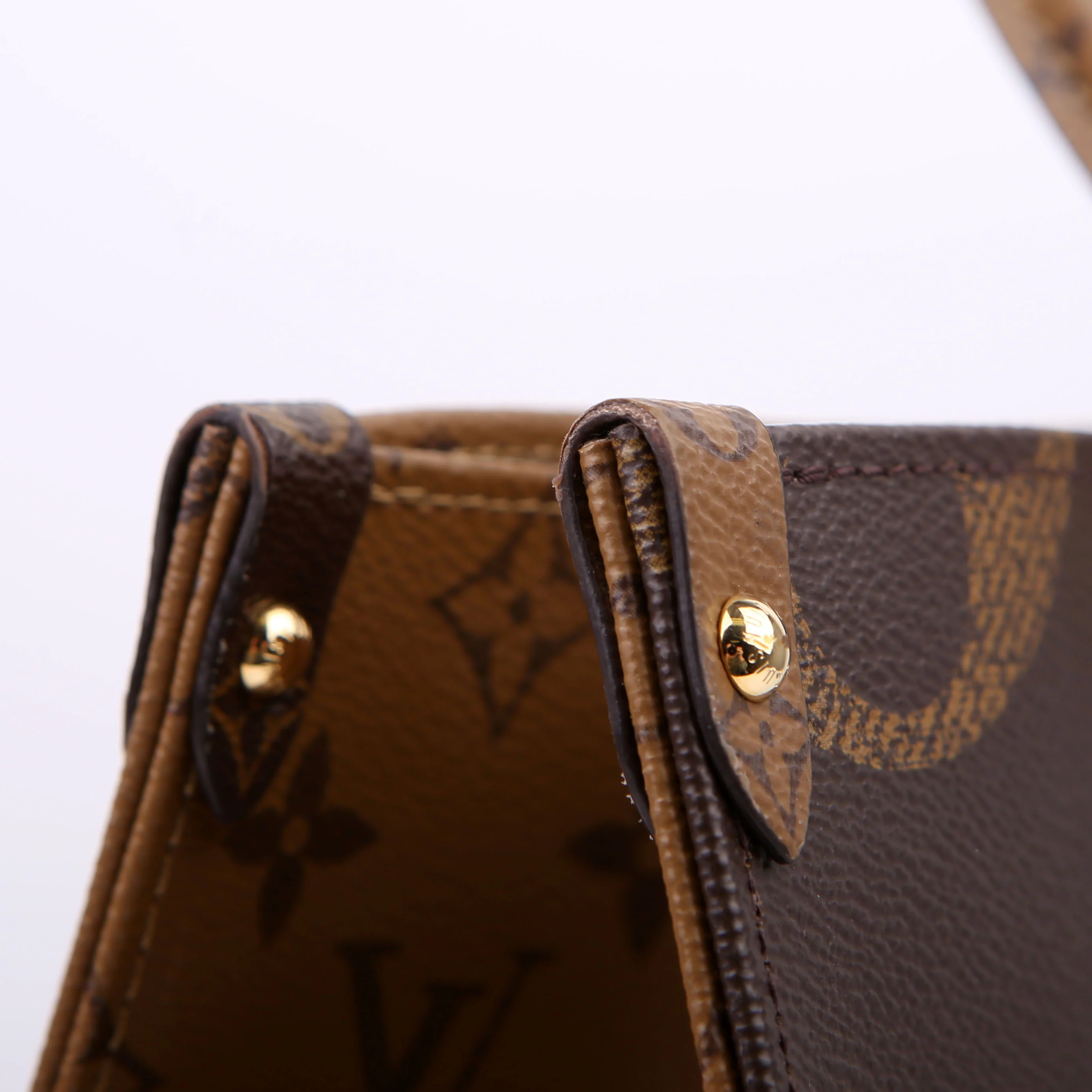 ONTHEGO MM Reverse Monogram Black - Image 16