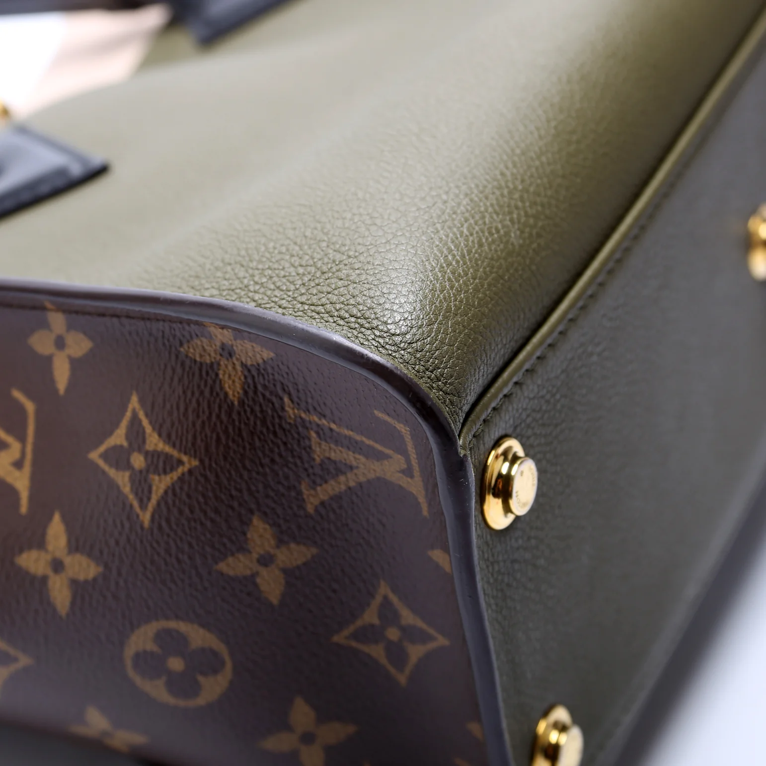 Ony My Side MM Calfskin Monogram Green - Image 6