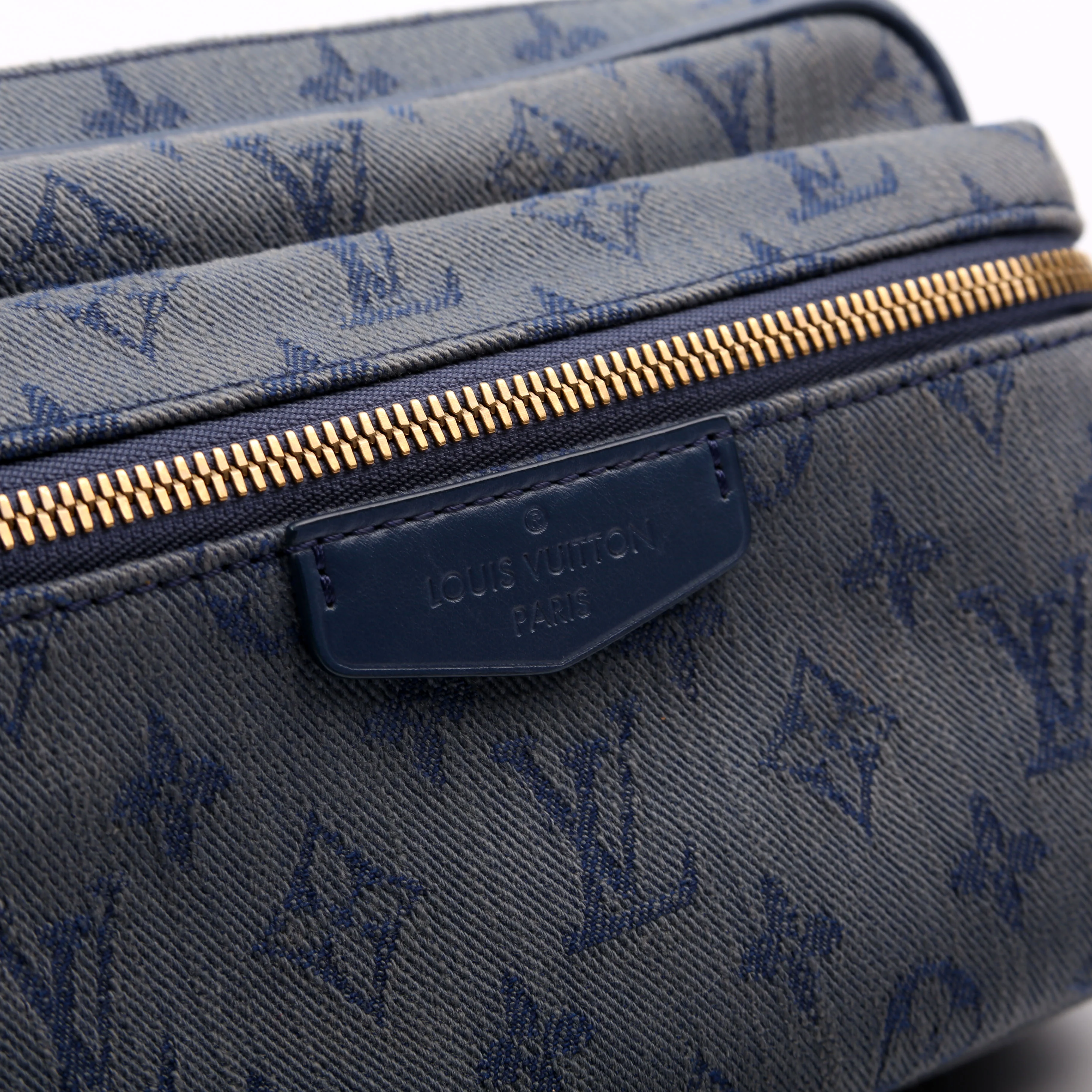 Outdoor Bumbag Denim Monogram Blue - Image 7