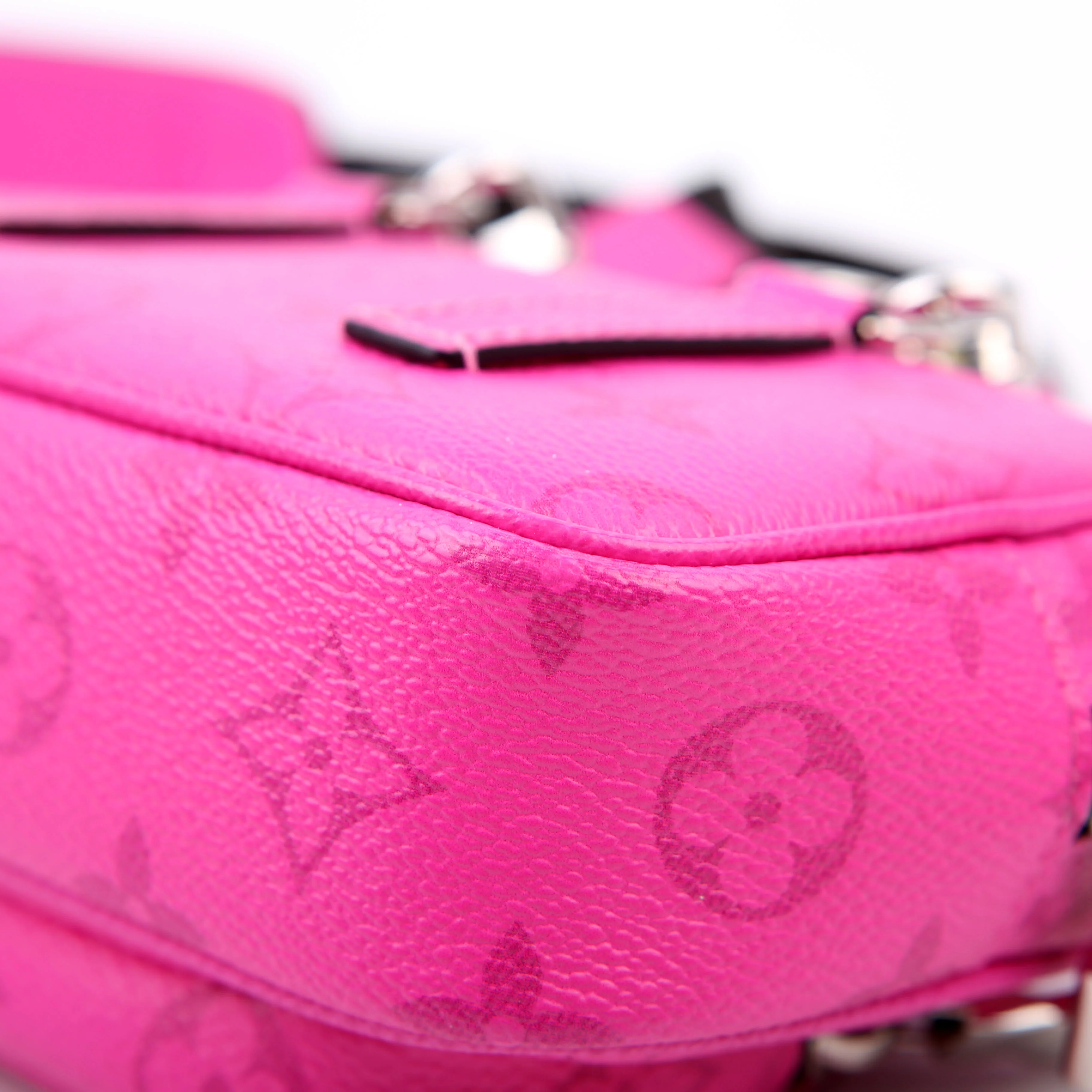 Outdoor Pouch Taigarama Monogram Pink - Image 8