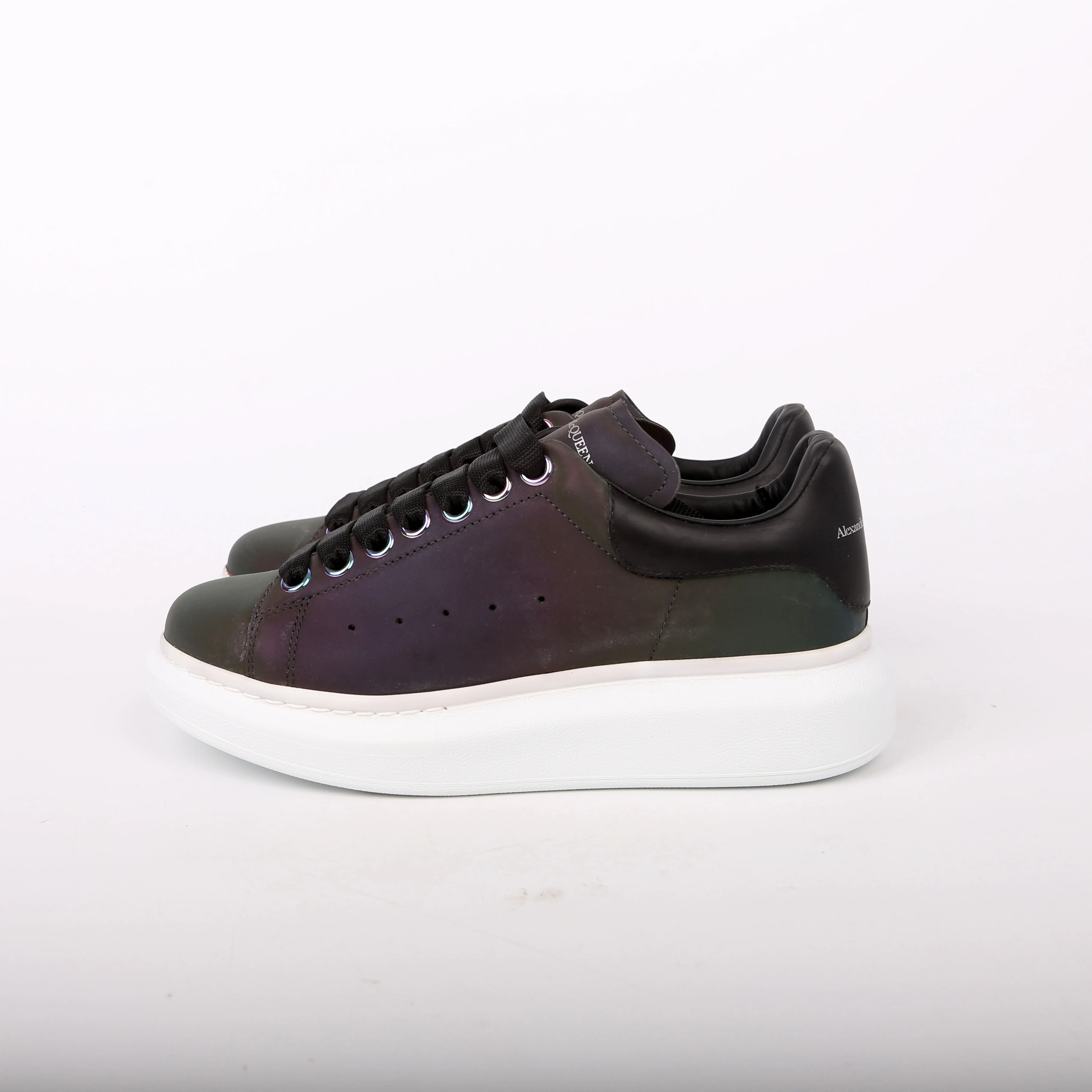 Oversized Sneakers Size 37.5 Iridescent - Image 5