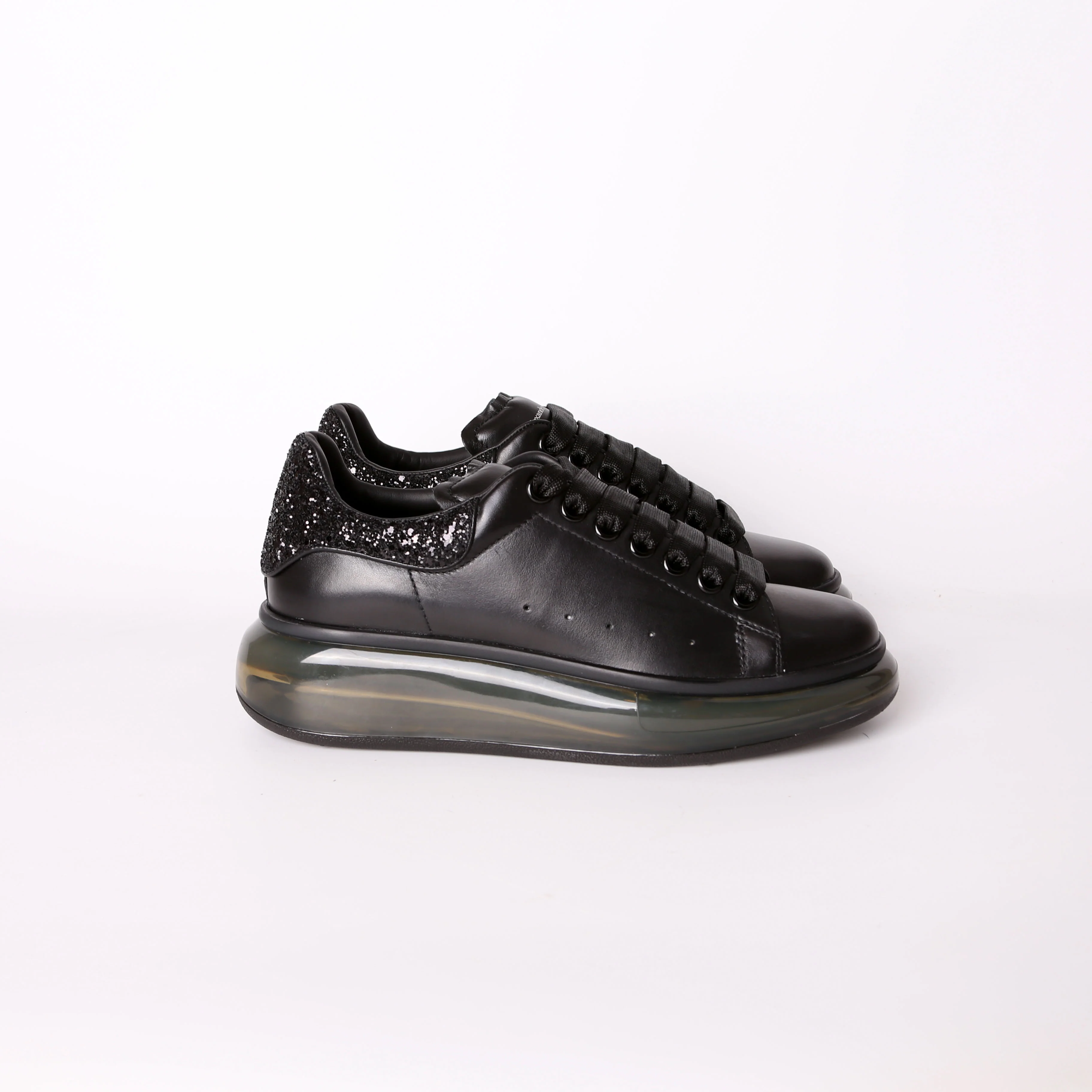 Oversized Sneakers Size 38.5 - Image 5