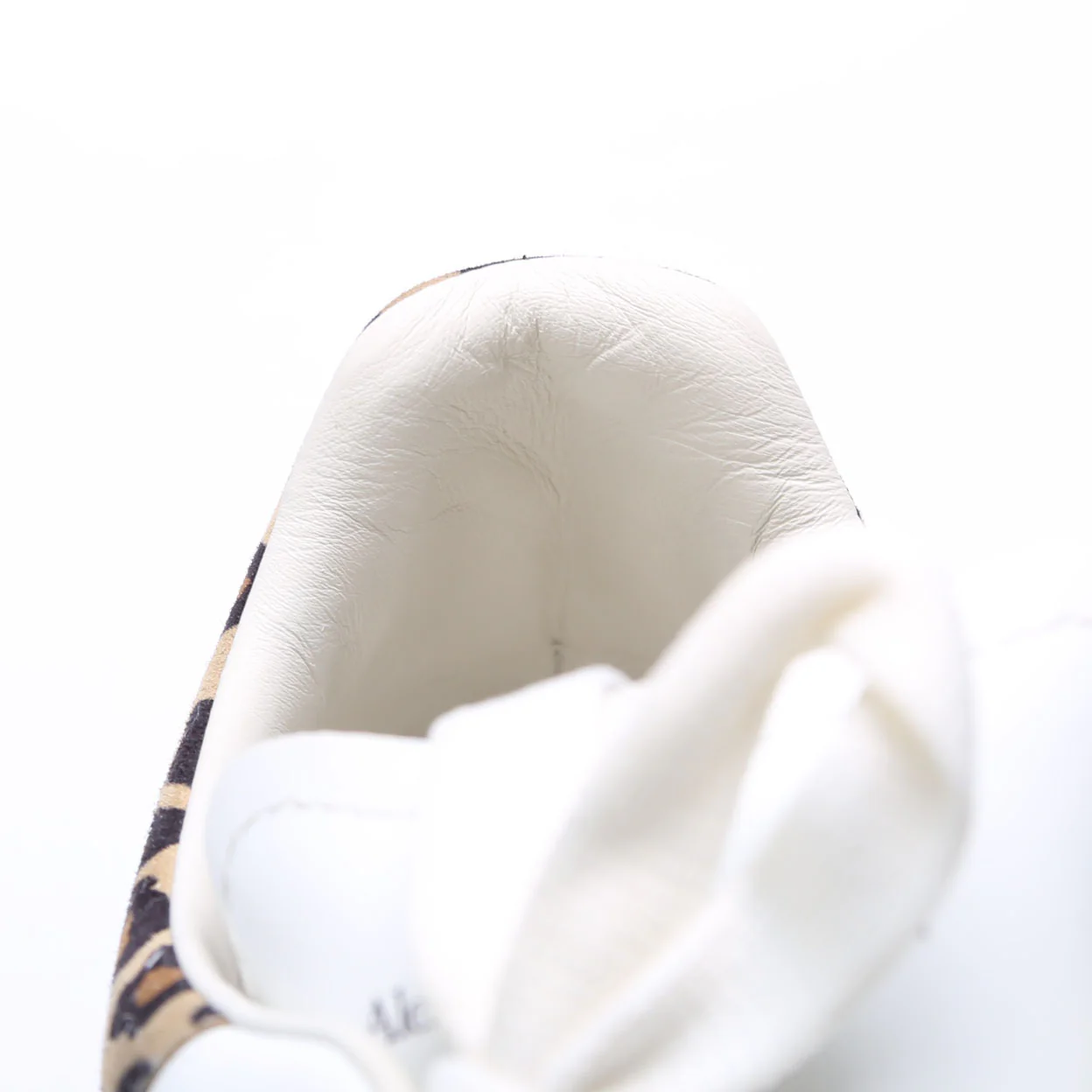 Oversized Sneakers Size 39.5 - Image 6