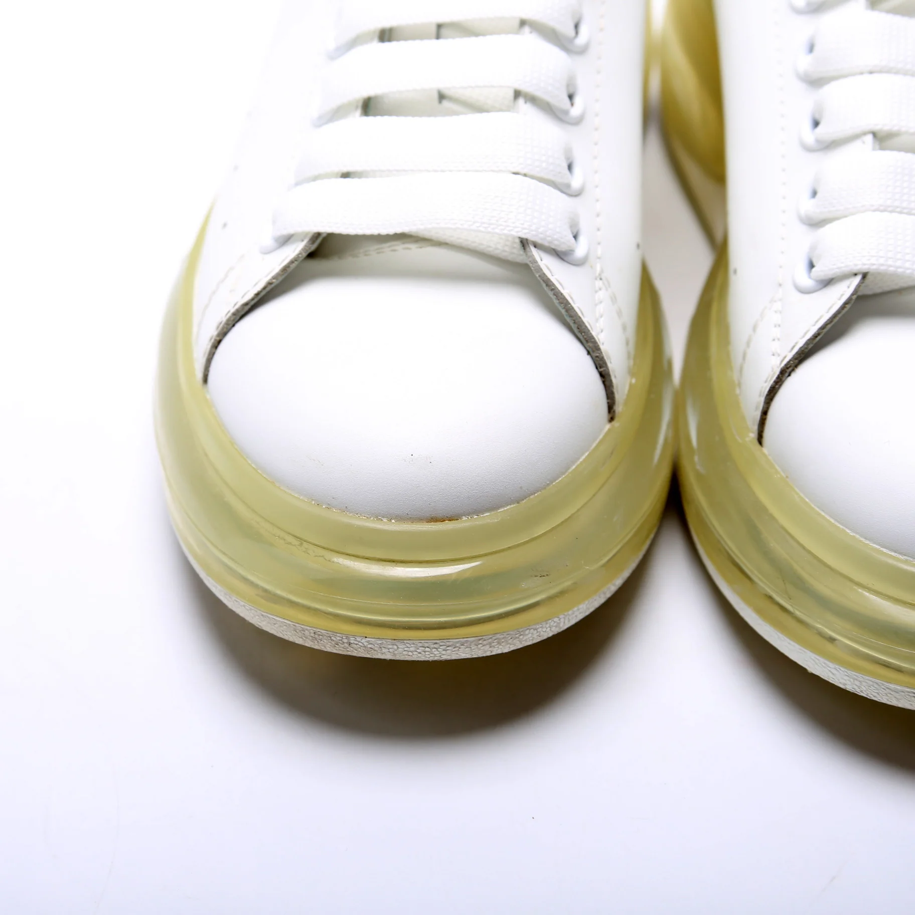 Oversized Sneakers Size 39.5 - Image 3