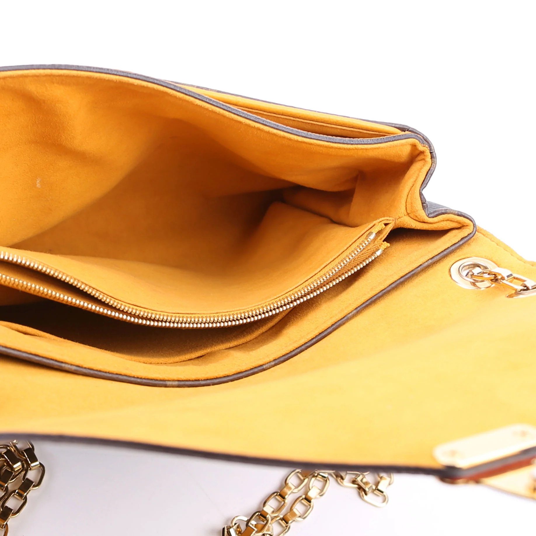 Pallas Chain Monogram Yellow - Image 12
