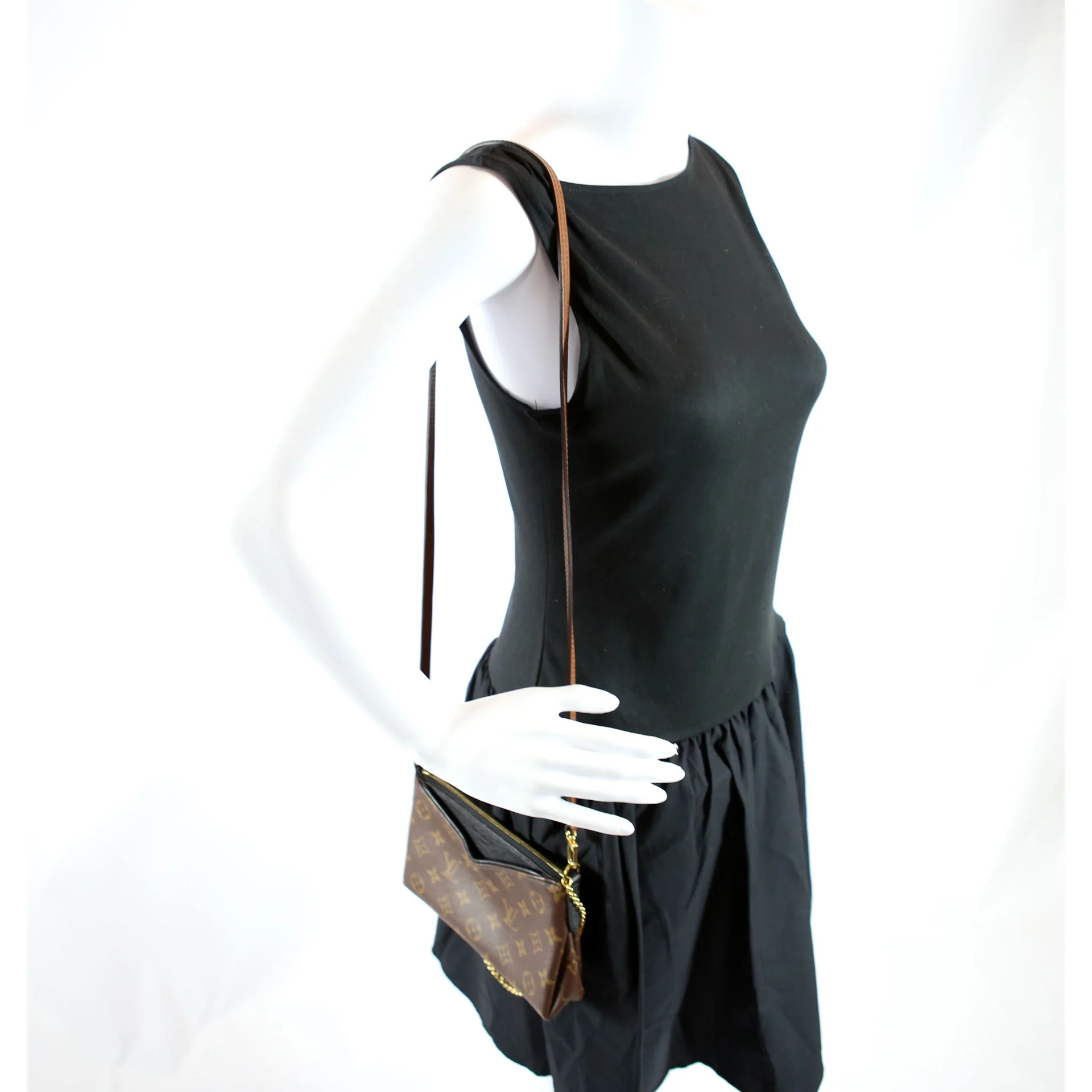 Pallas Clutch Monogram Black - Image 10