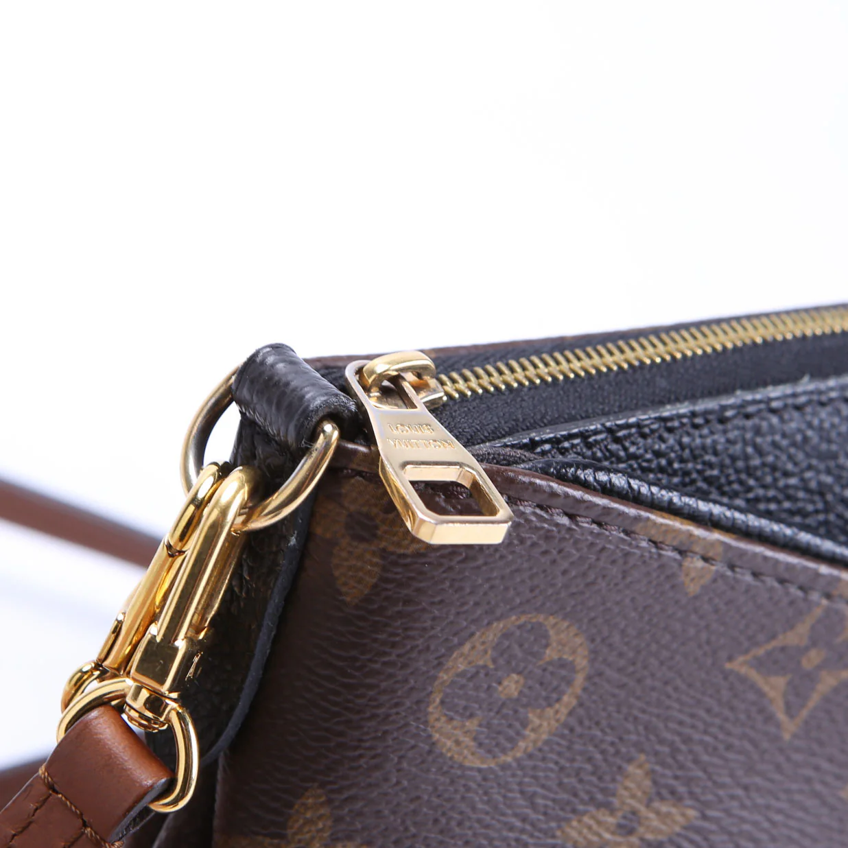 Pallas Clutch Monogram Black - Image 9