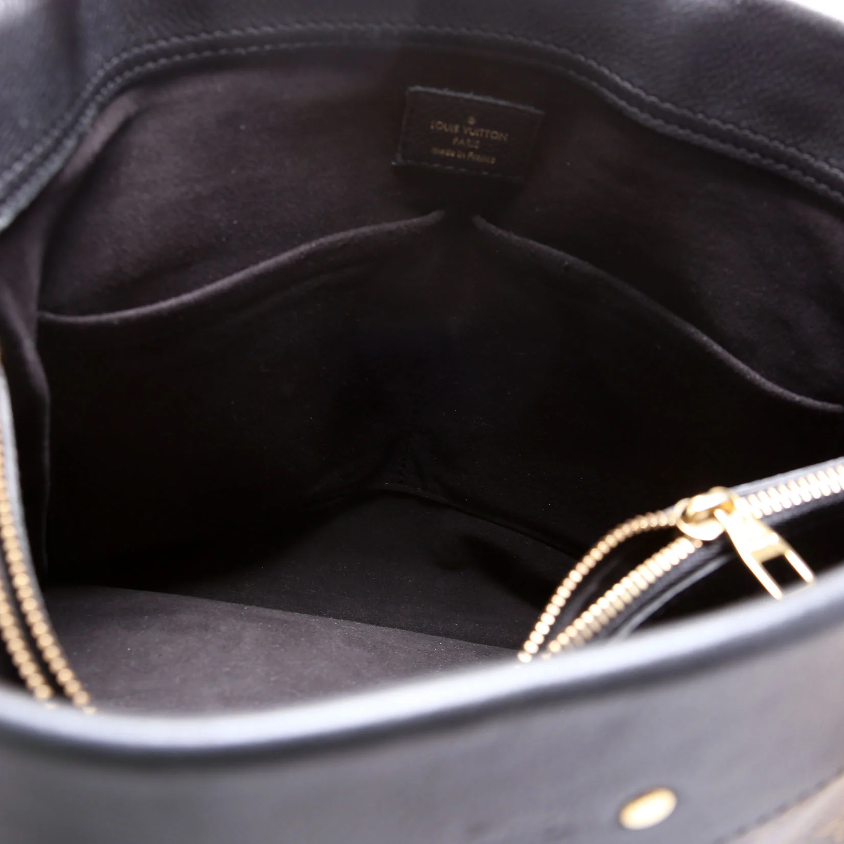 Pallas Shopper Monogram - Image 8