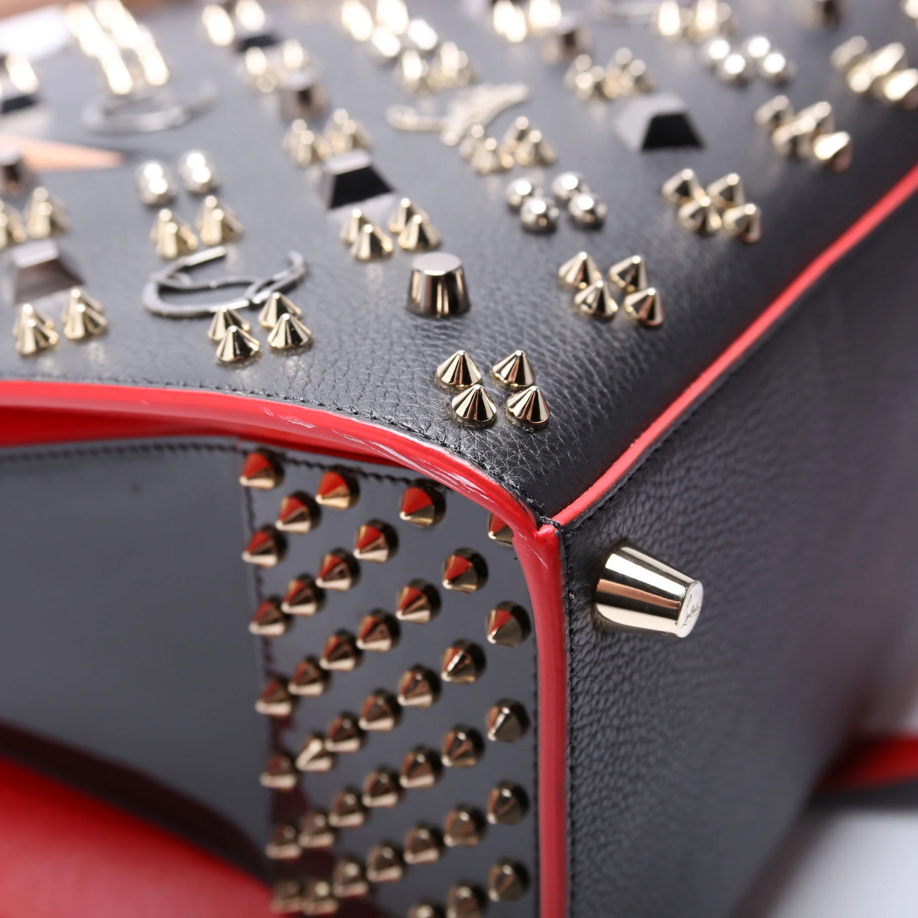 Paloma Medium Satchel Calfskin Spikes Black/Red/Nude - Image 5