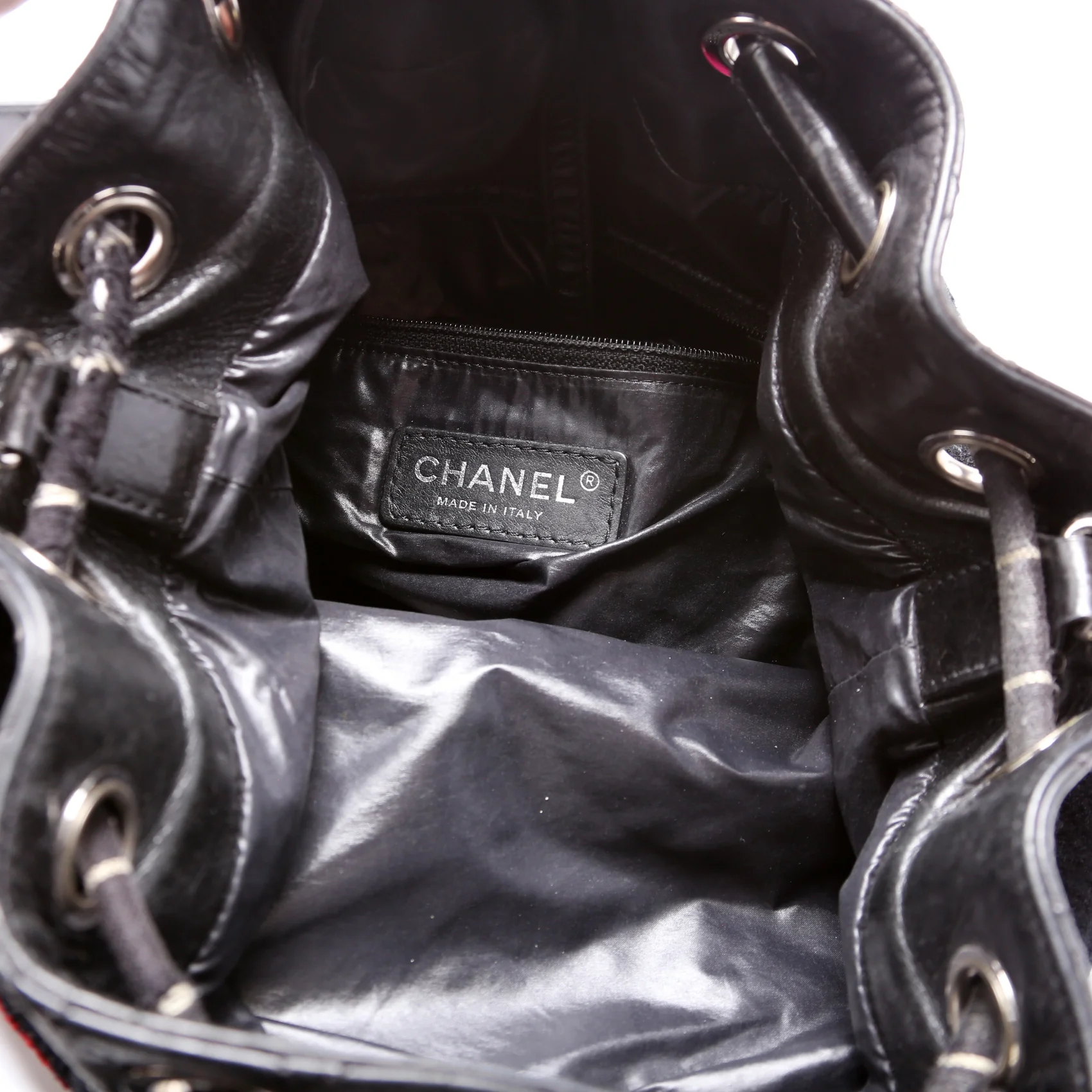 Paris-Hamburg Drawstring Bucket Bag Black - Image 7