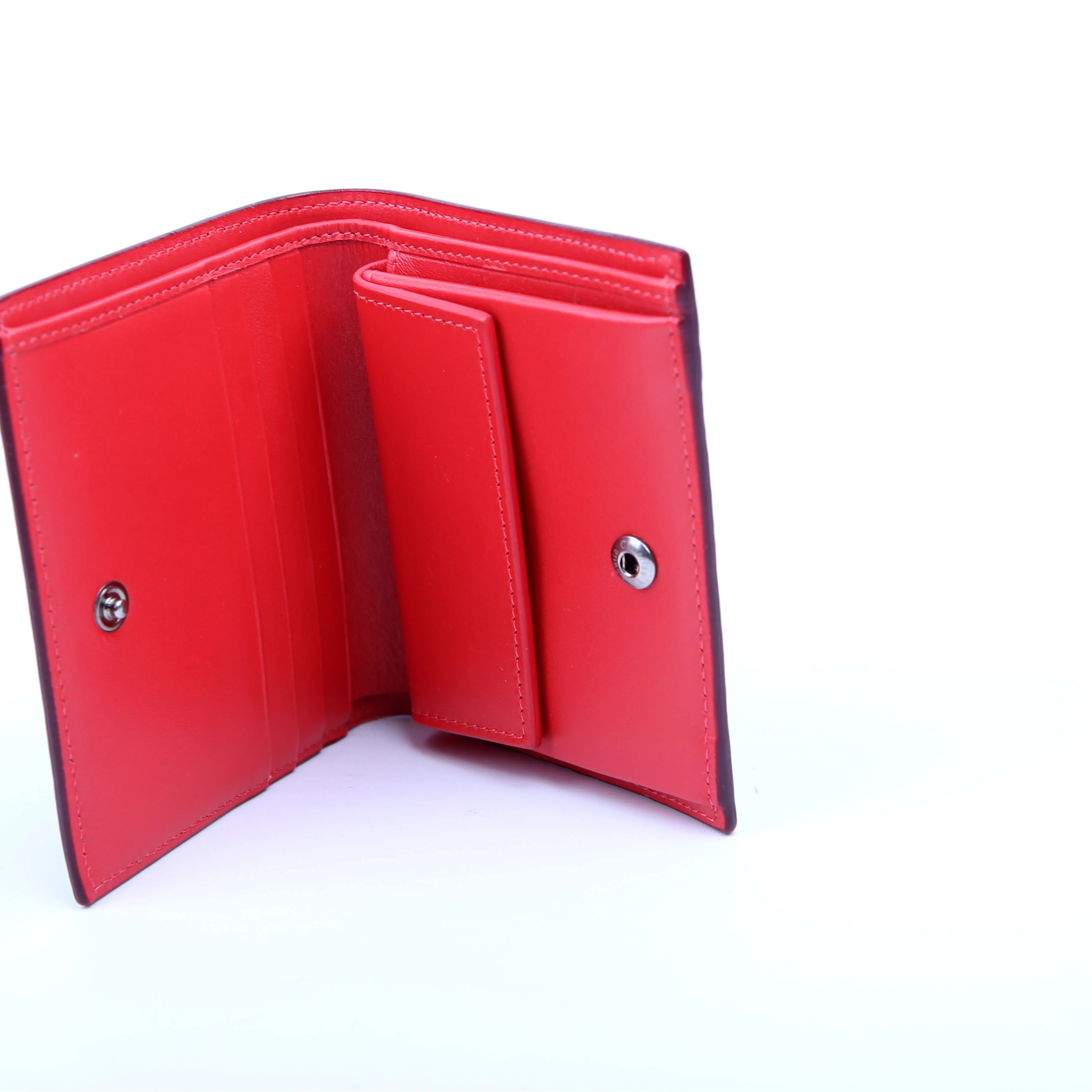 Paros Spike Bi-Fold Wallet Burgundy - Image 7