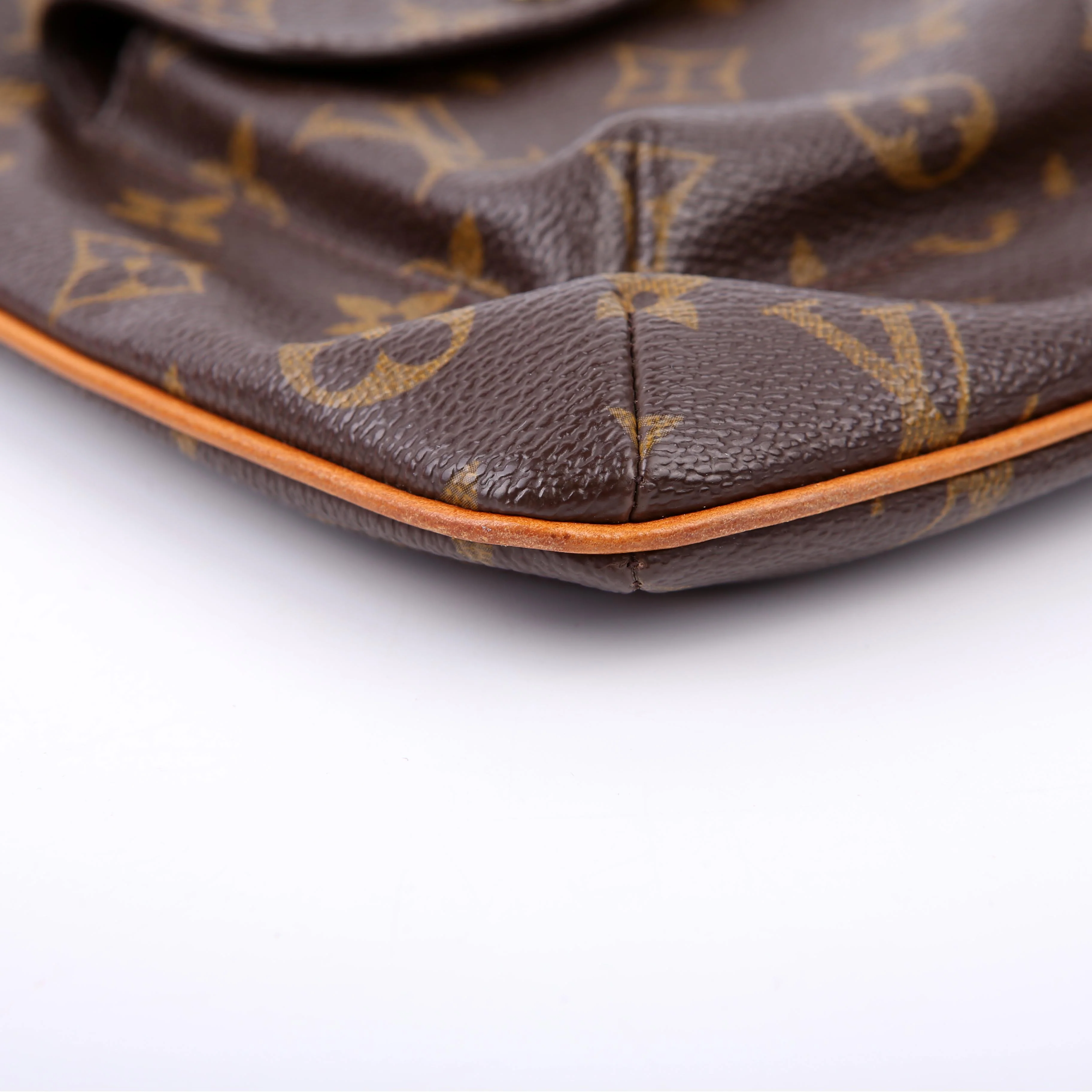 Partition Wristlet Clutch Monogram - Image 6