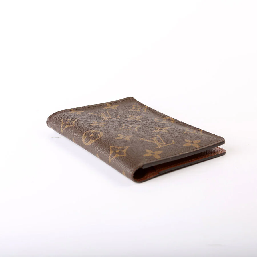 Passport Holder Monogram - Image 2