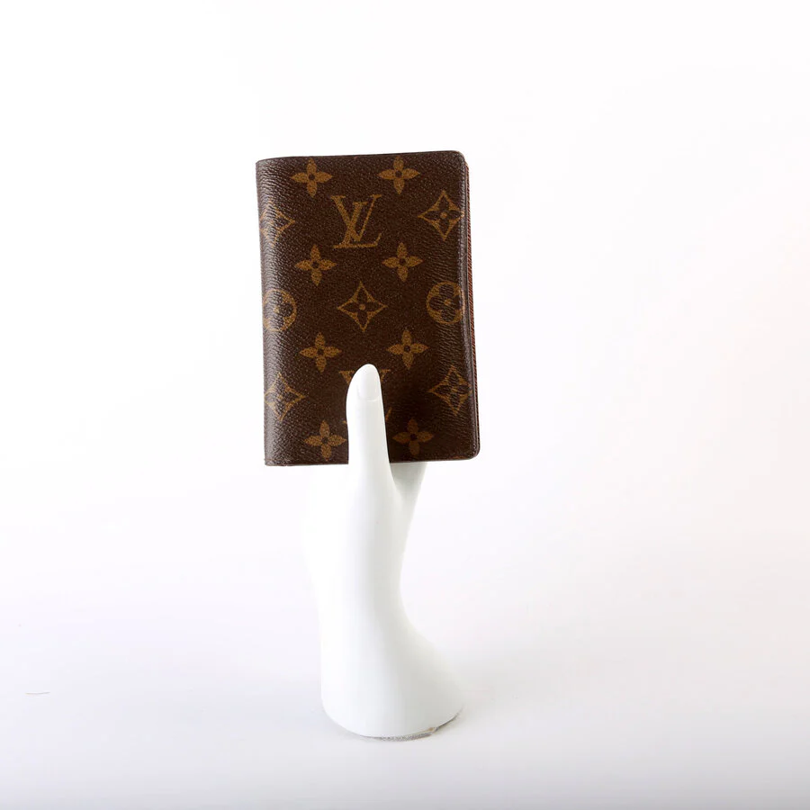 Passport Holder Monogram - Image 8