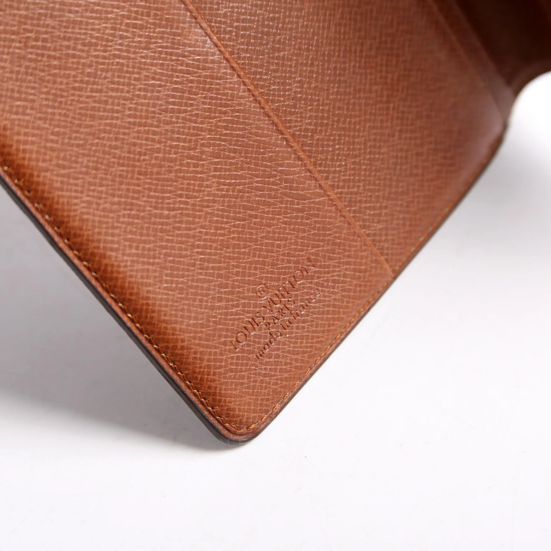 Passport Holder Vintage Monogram - Image 6