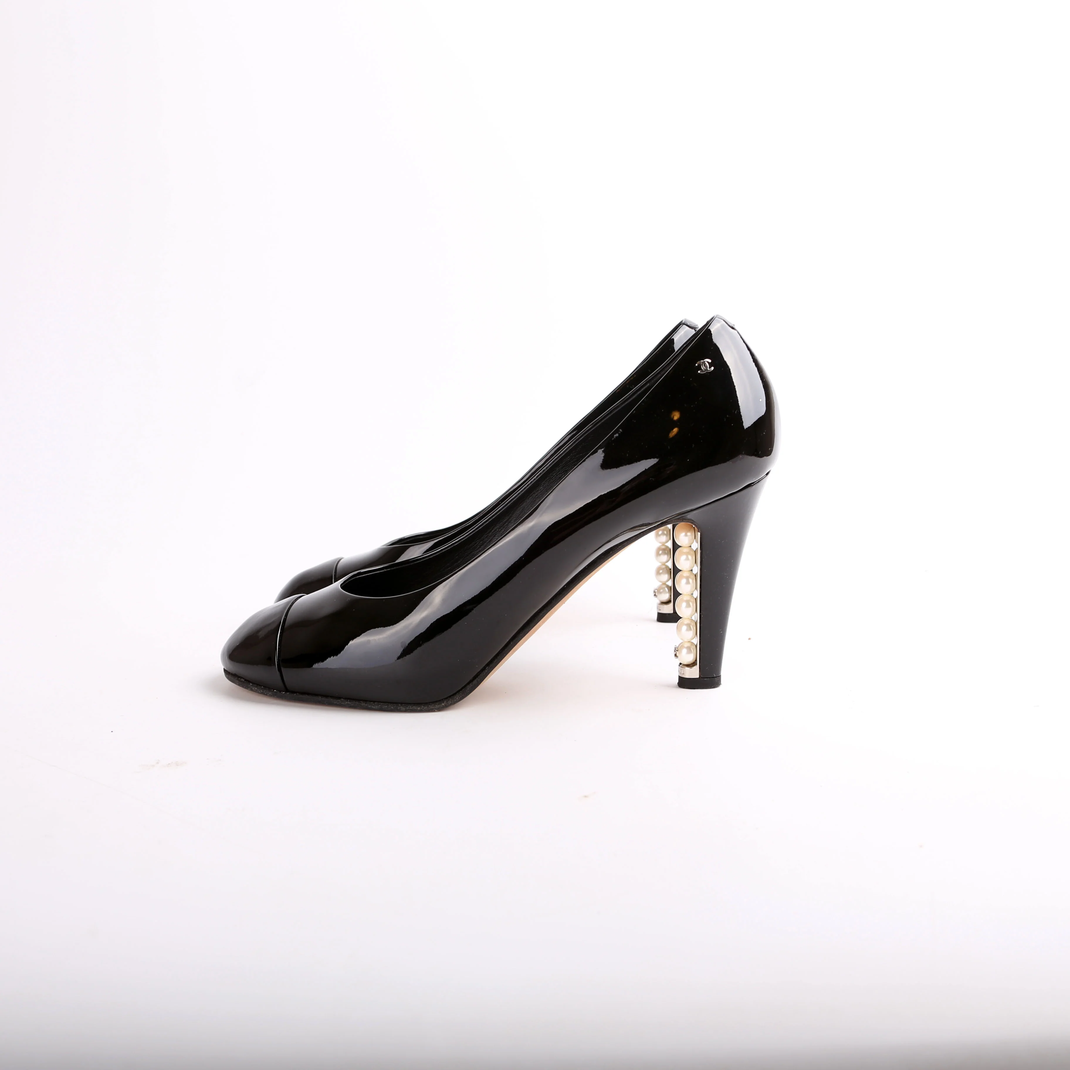 Patent Leather & Pearl Heels Size 40 - Image 2