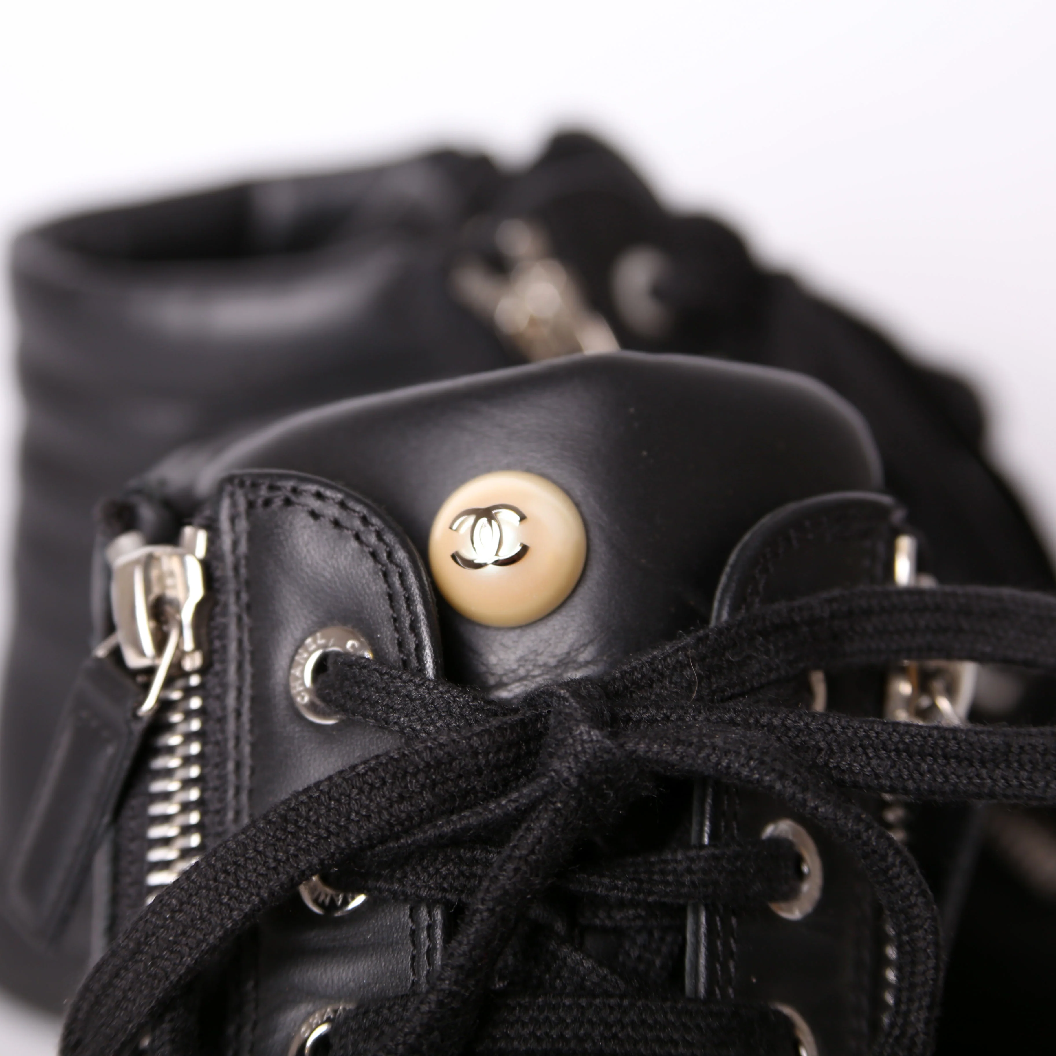 Pearl High Top Sneakers Size 37.5 - Image 7