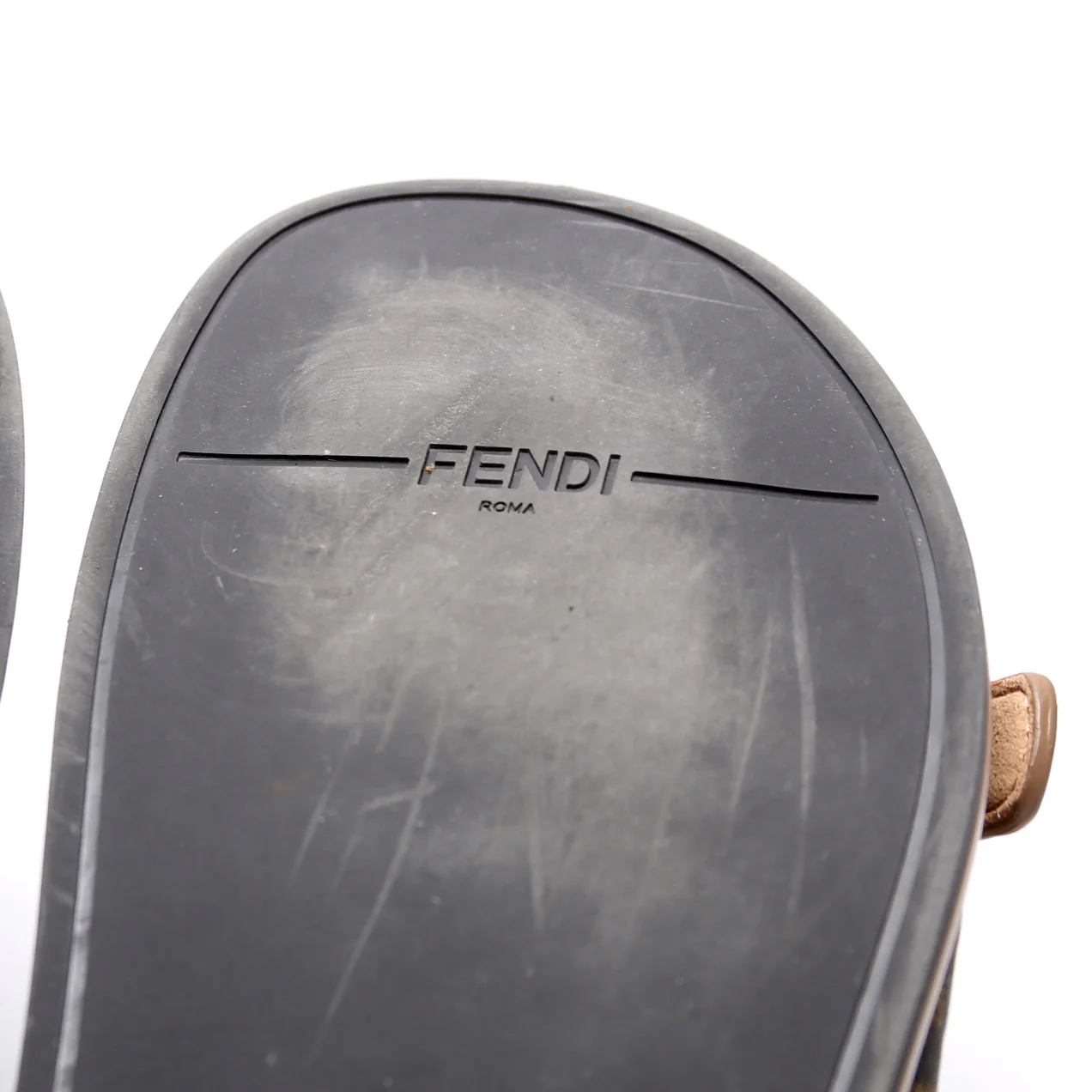 Pearland Sandal Size 39 - Image 7