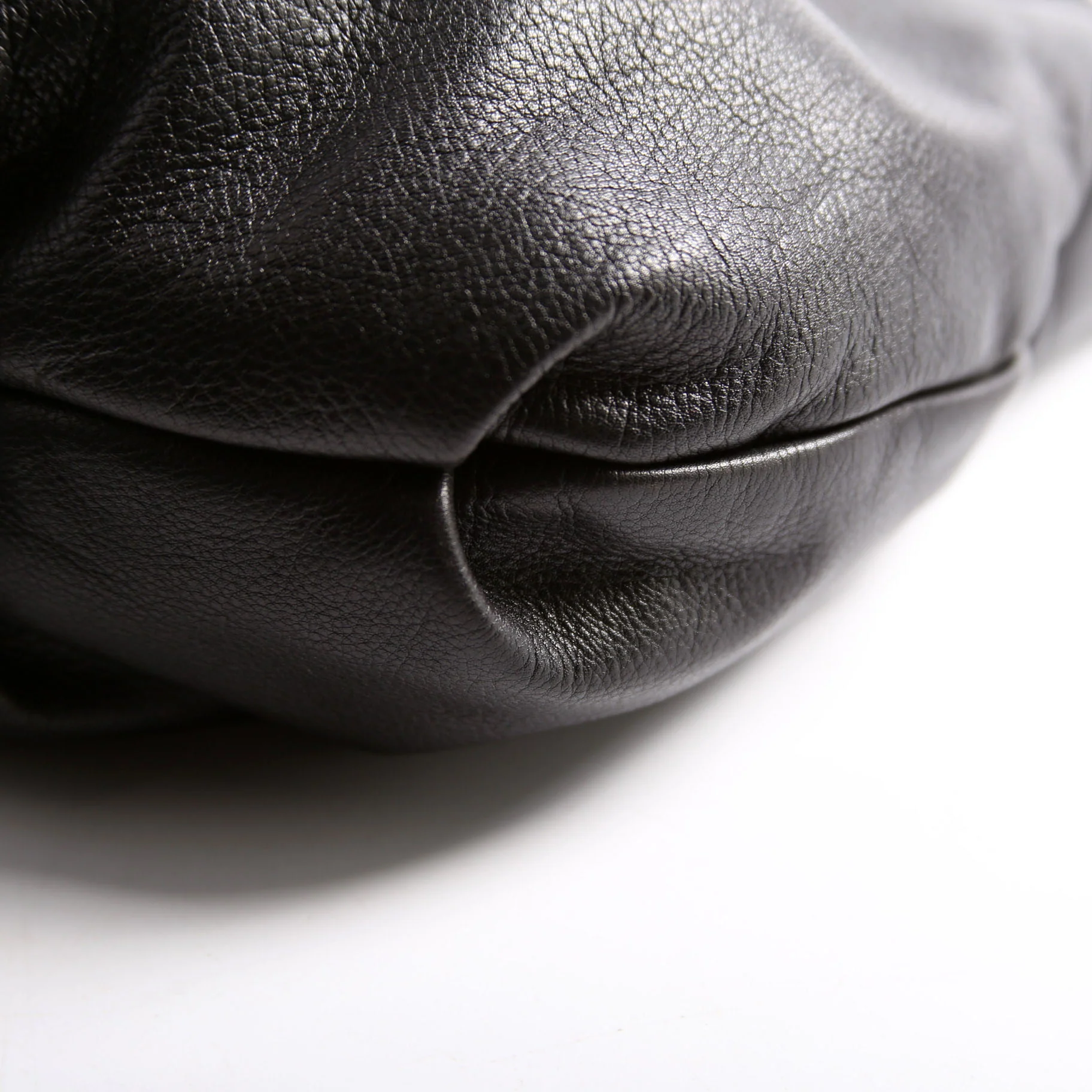 Pleated Soft Calfskin Hobo Black - Image 7