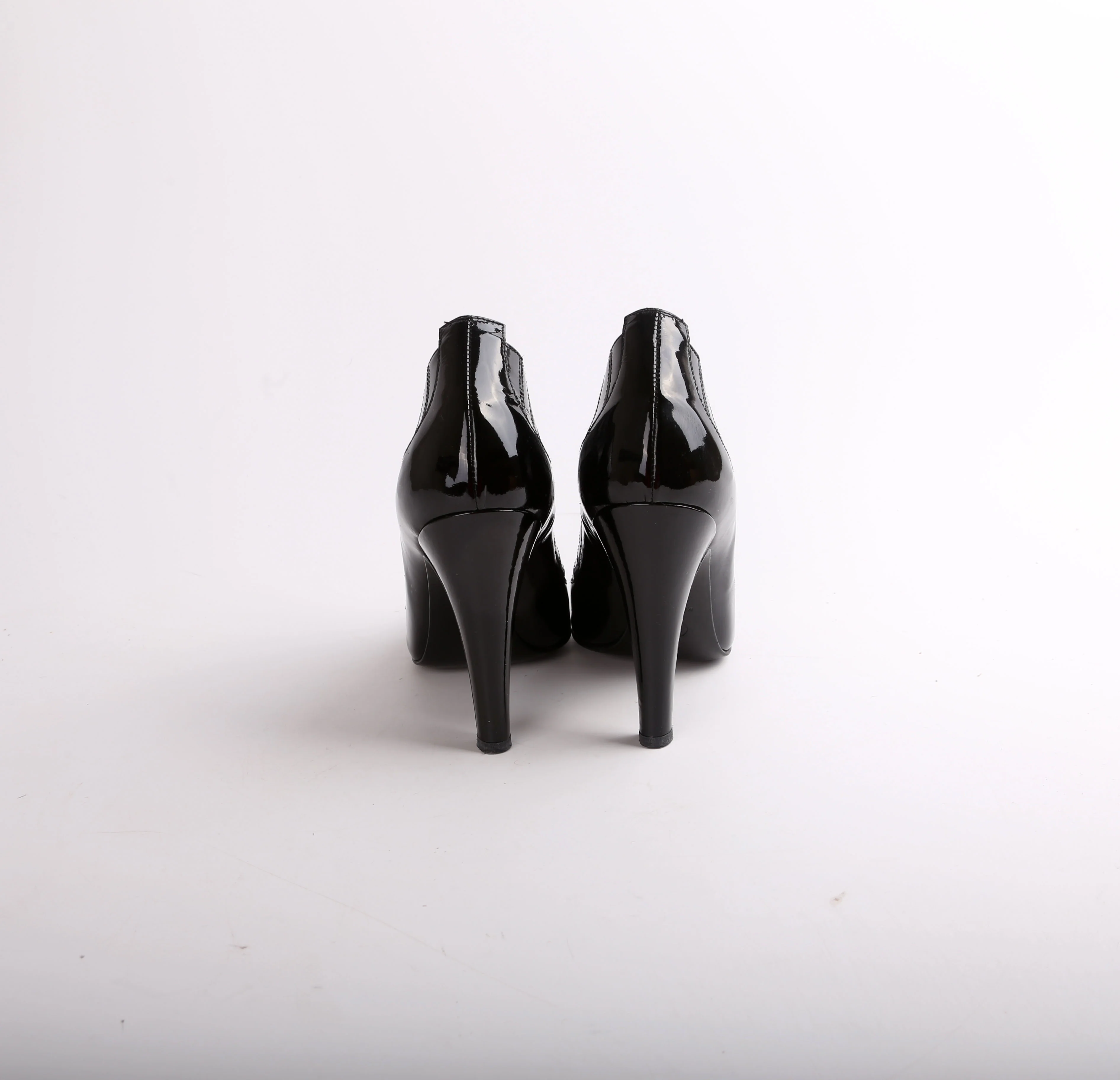 PNY Patent Leather Booties Size 38.5 - Image 4