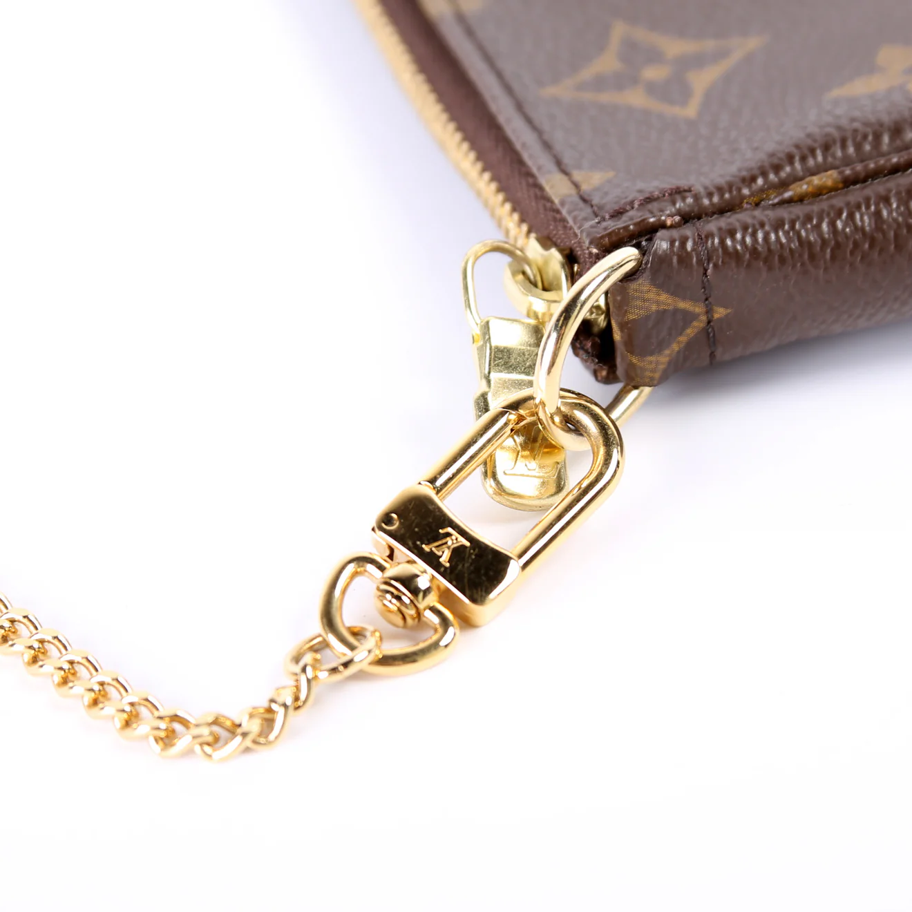 Pochette Accessories Mini Monogram - Image 9
