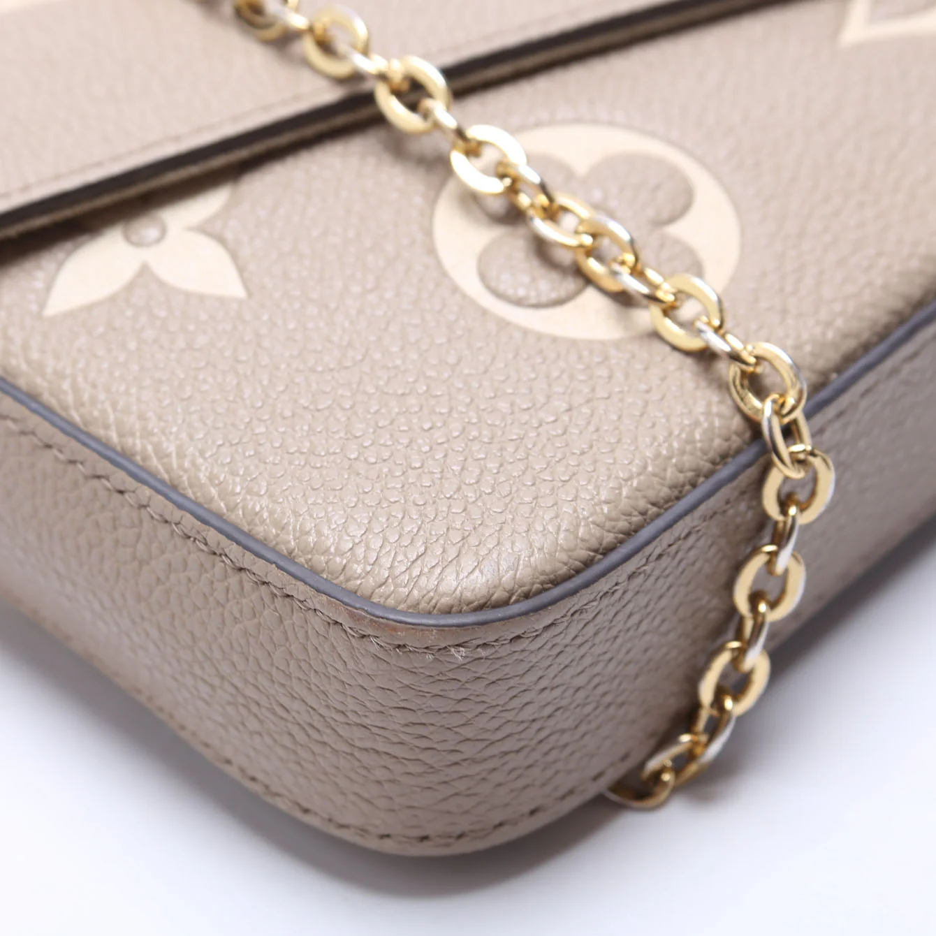 Pochette Felicie Bicolor Empreinte Turtle Dove - Image 5