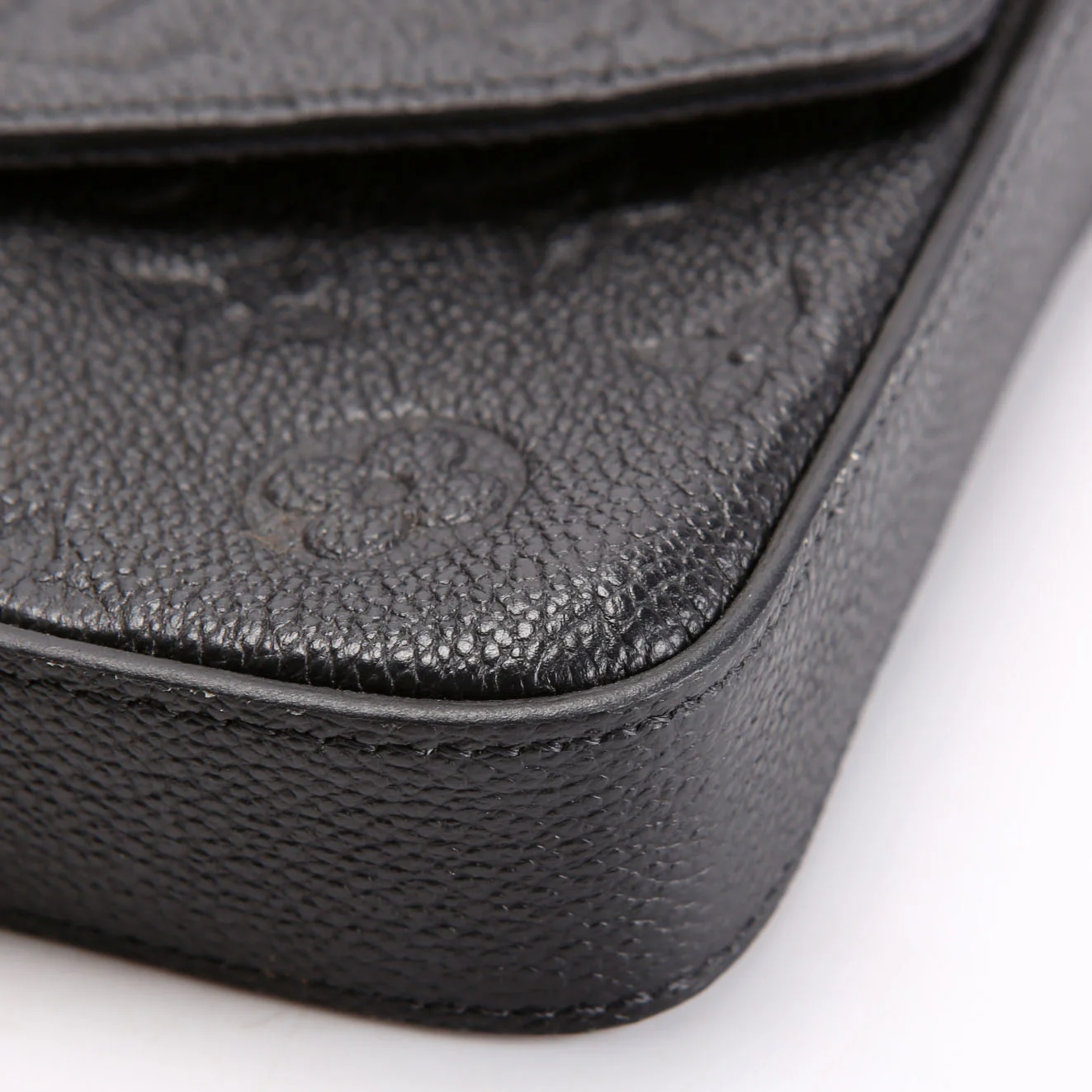 Pochette Felicie Empreinte Black/Gold - Image 6