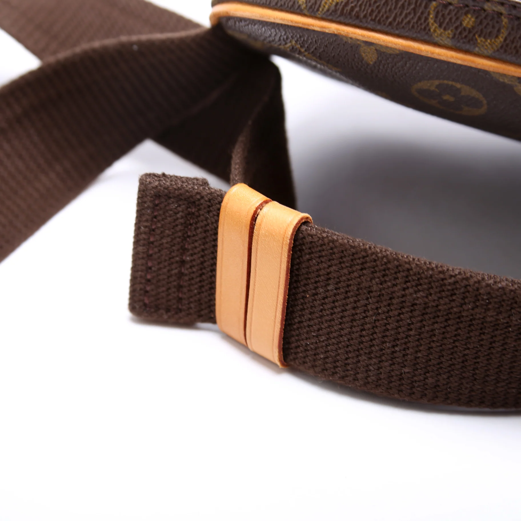 Pochette Gange Monogram - Image 6