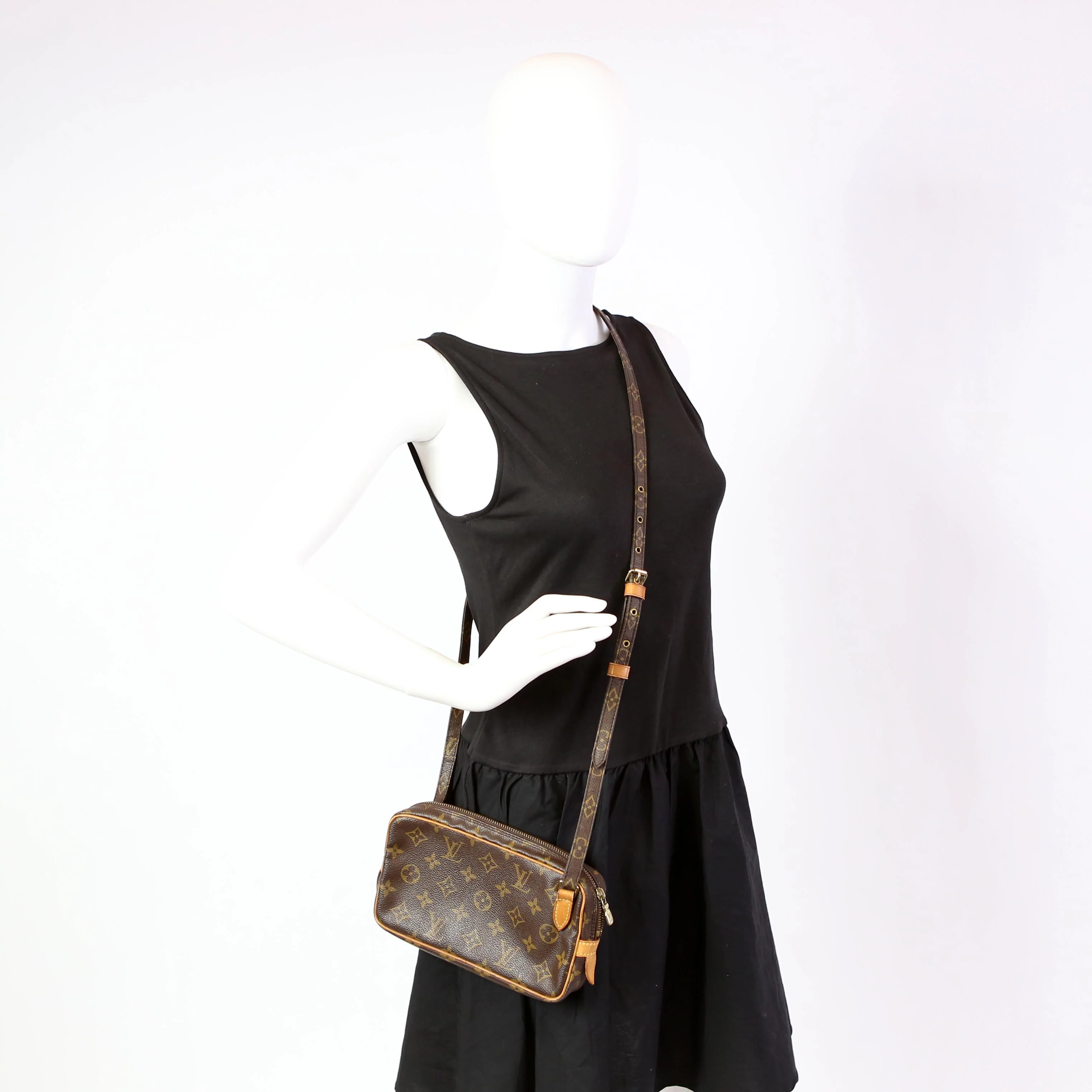 Pochette Marly Bandouliere Monogram - Image 14