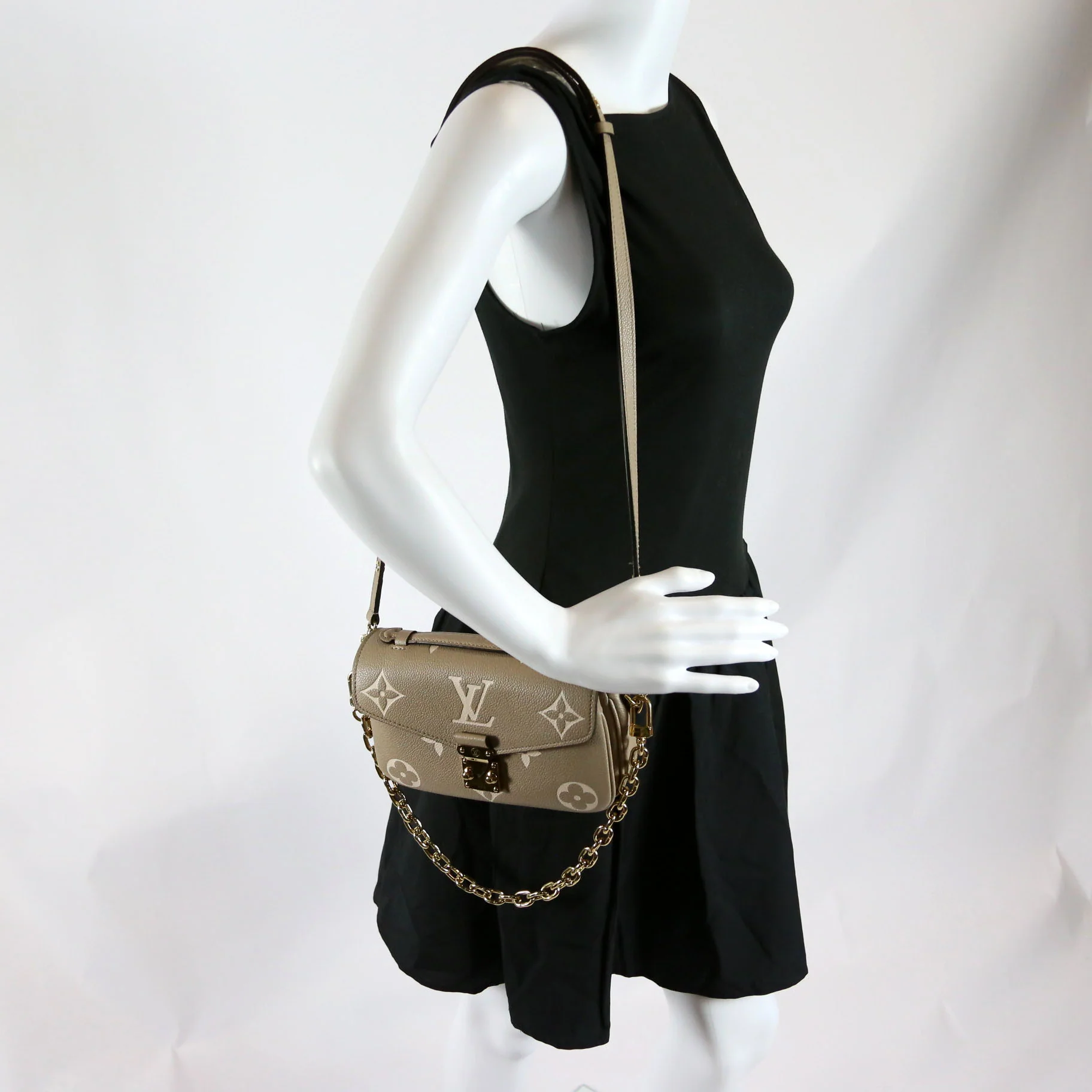 Pochette Metis East West Bicolor Empreinte Turtle Dove - Image 11