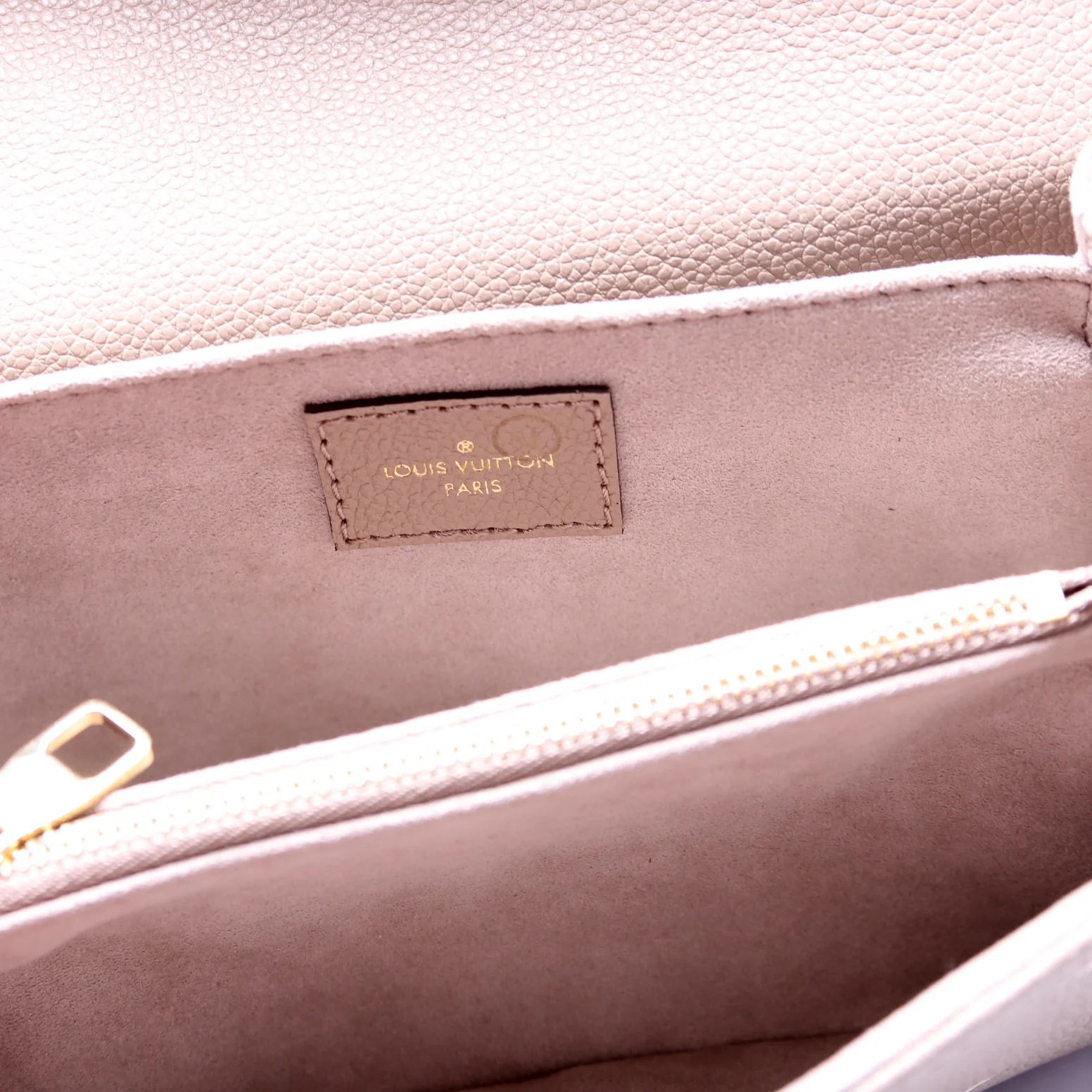 Pochette Metis East West Bicolor Empreinte Turtledove - Image 8