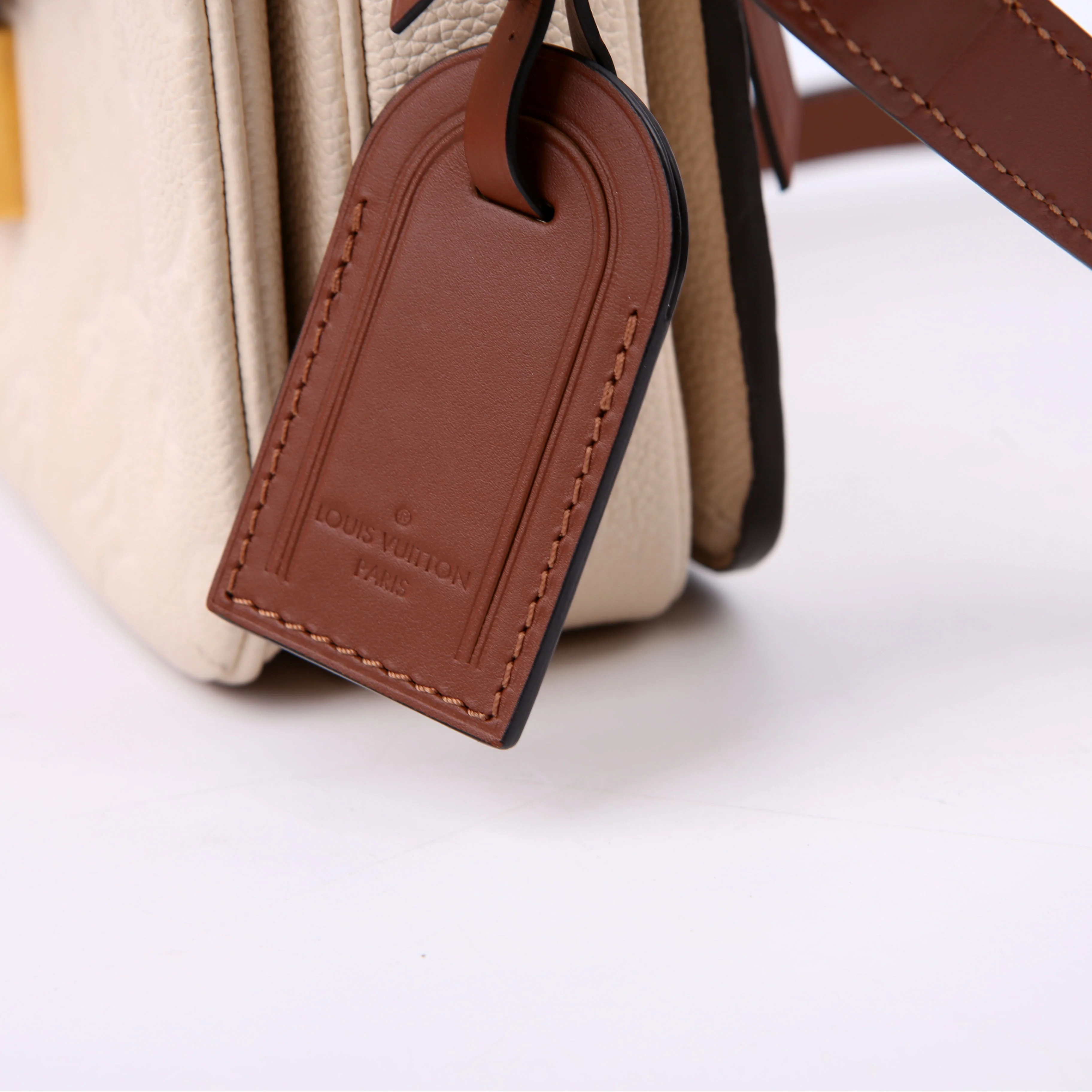 Pochette Metis Empreinte Braided Cream - Image 10