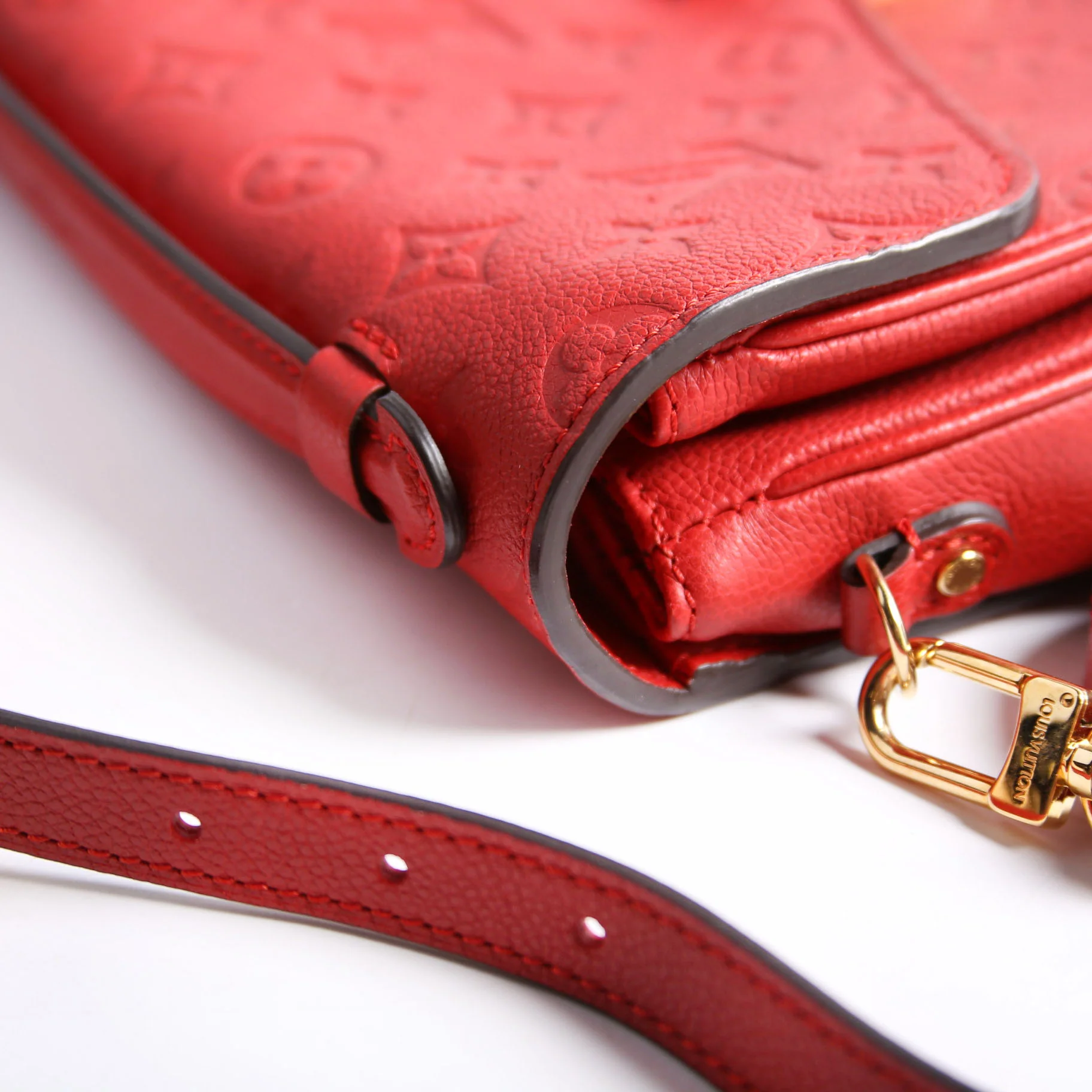 Pochette Metis Empreinte Red - Image 9