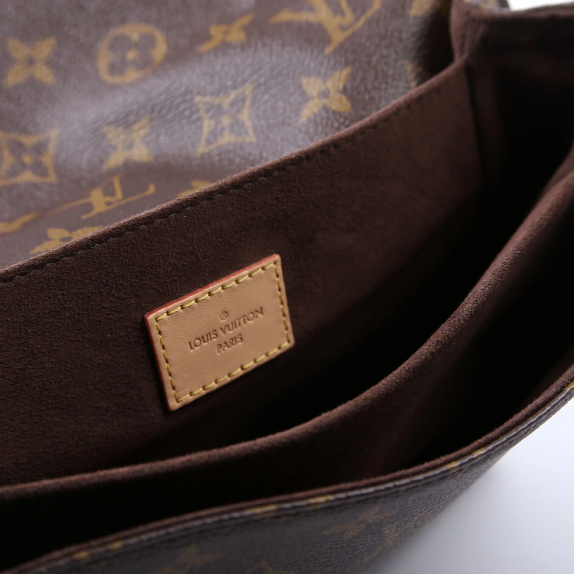 Pochette Metis Monogram - Image 9