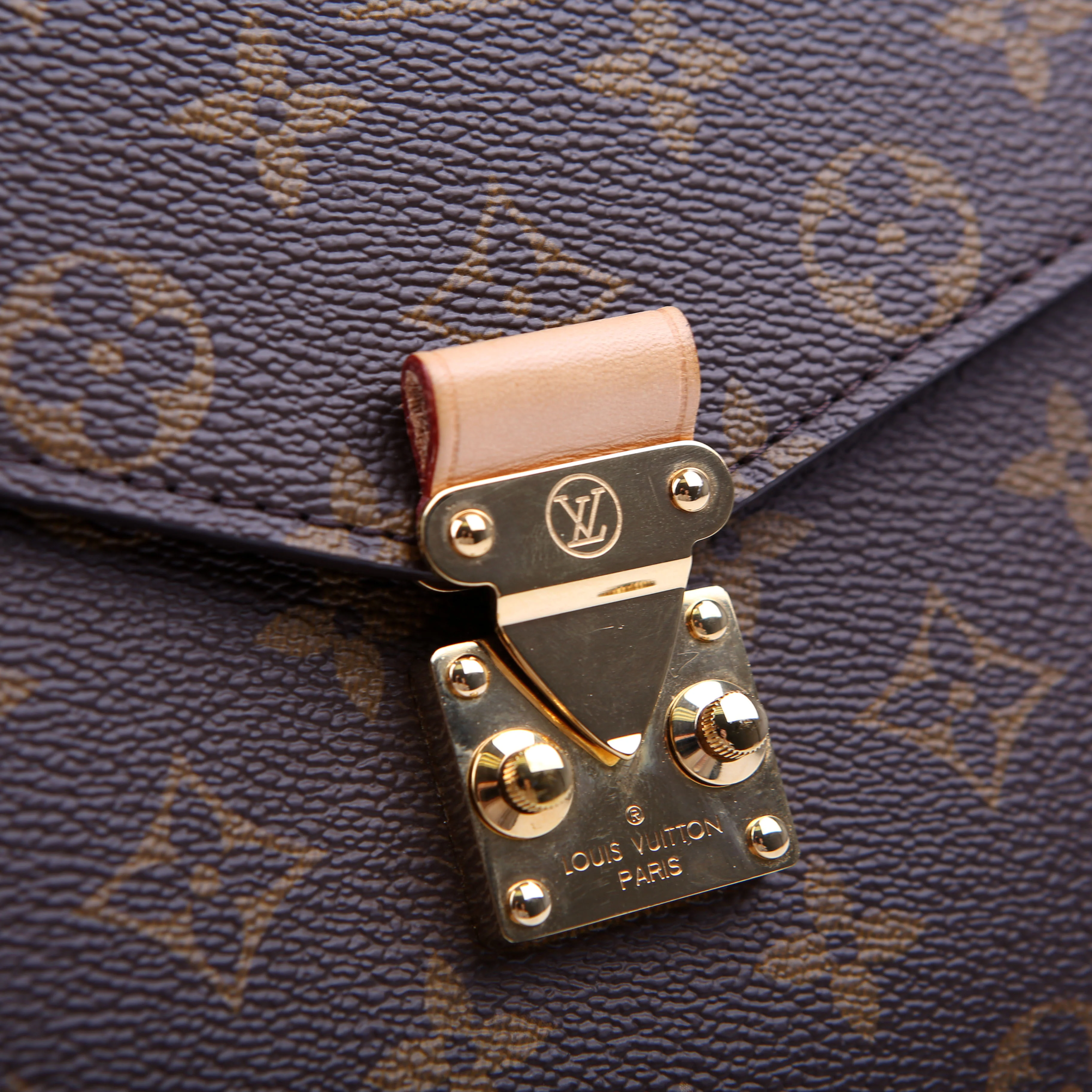 Pochette Metis Monogram - Image 9