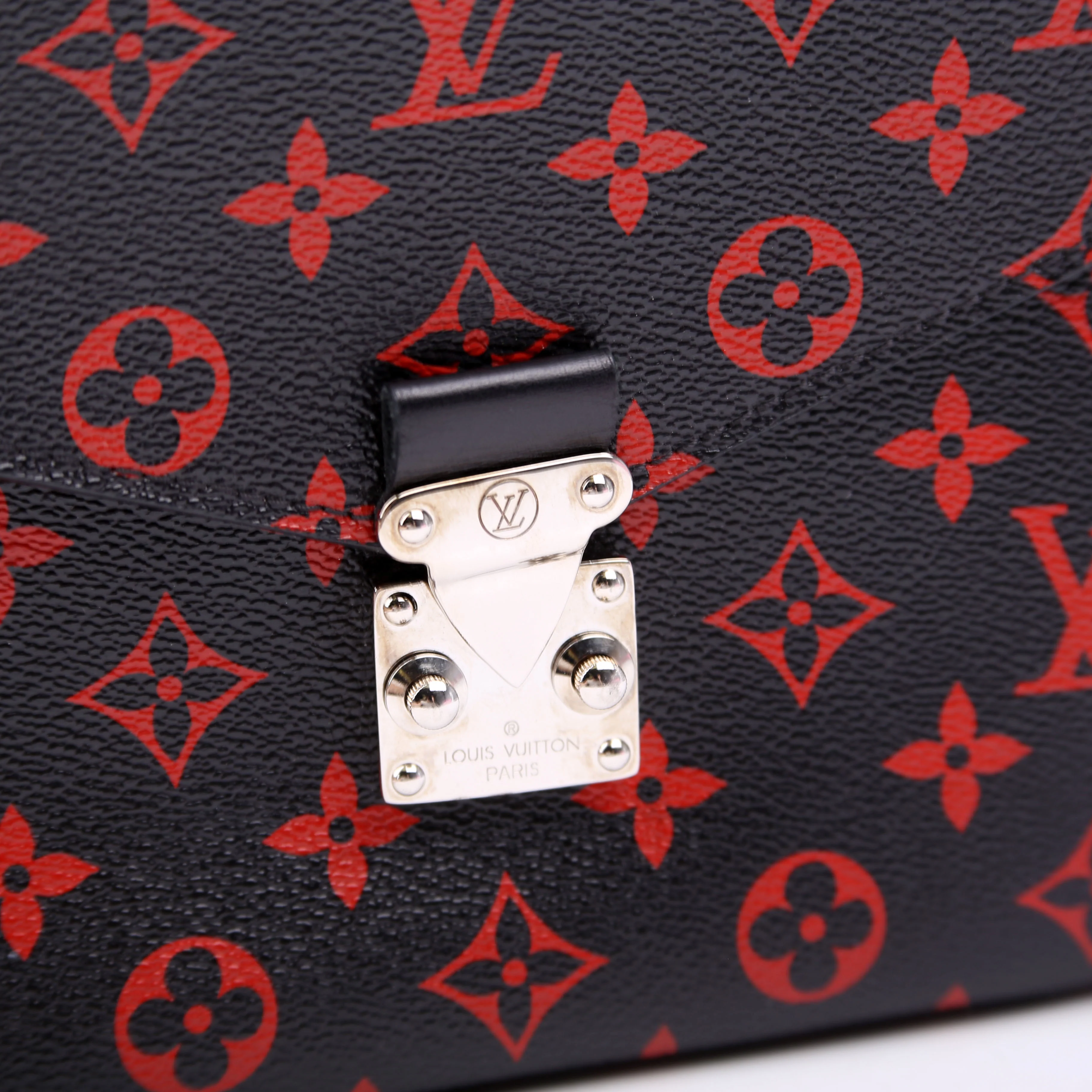 Pochette Metis Monogram Infrarouge Red/Black - Image 12