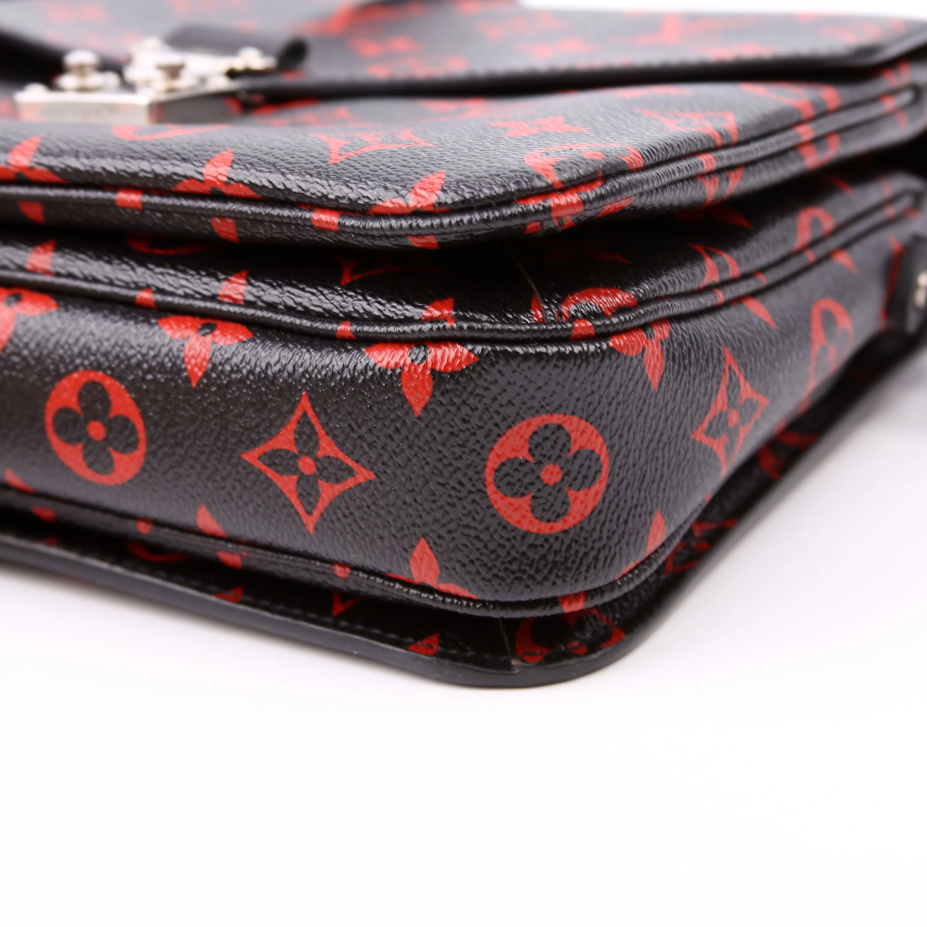 Pochette Metis Monogram Infrarouge Red/Black - Image 7