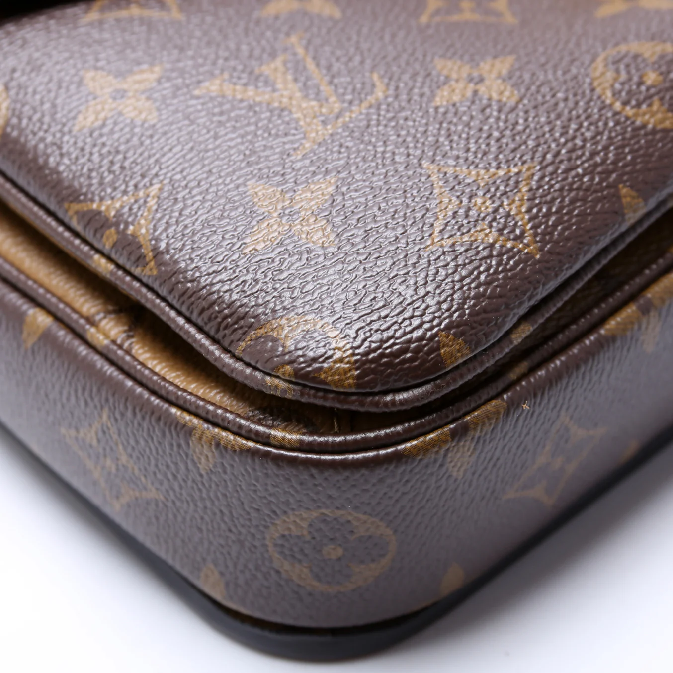 Pochette Metis Reverse Monogram - Image 5