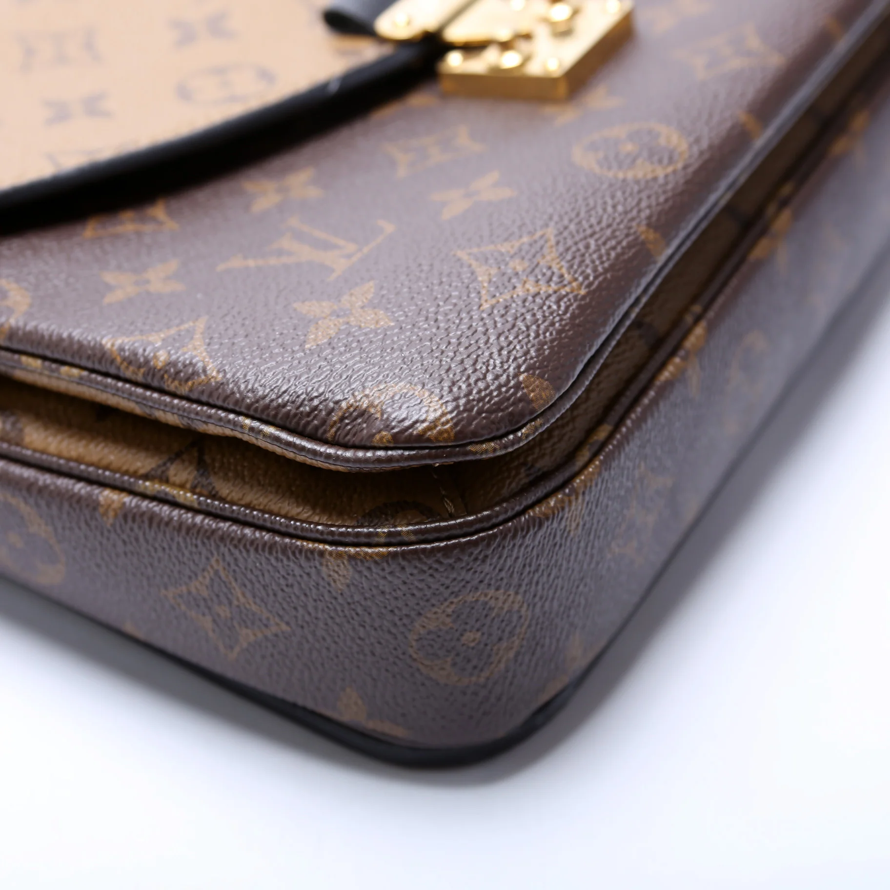 Pochette Metis Reverse Monogram - Image 5