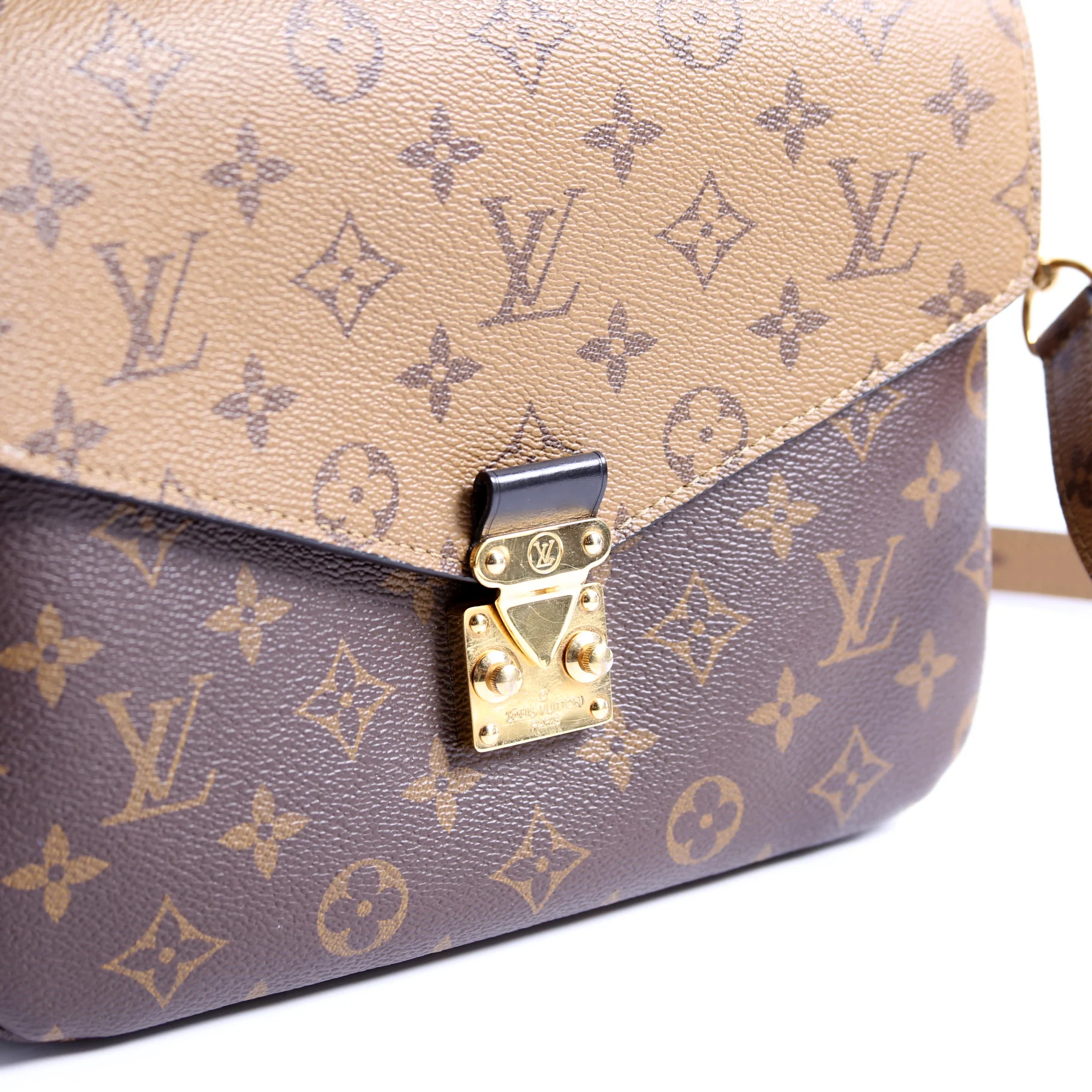 Pochette Metis Reverse Monogram - Image 8