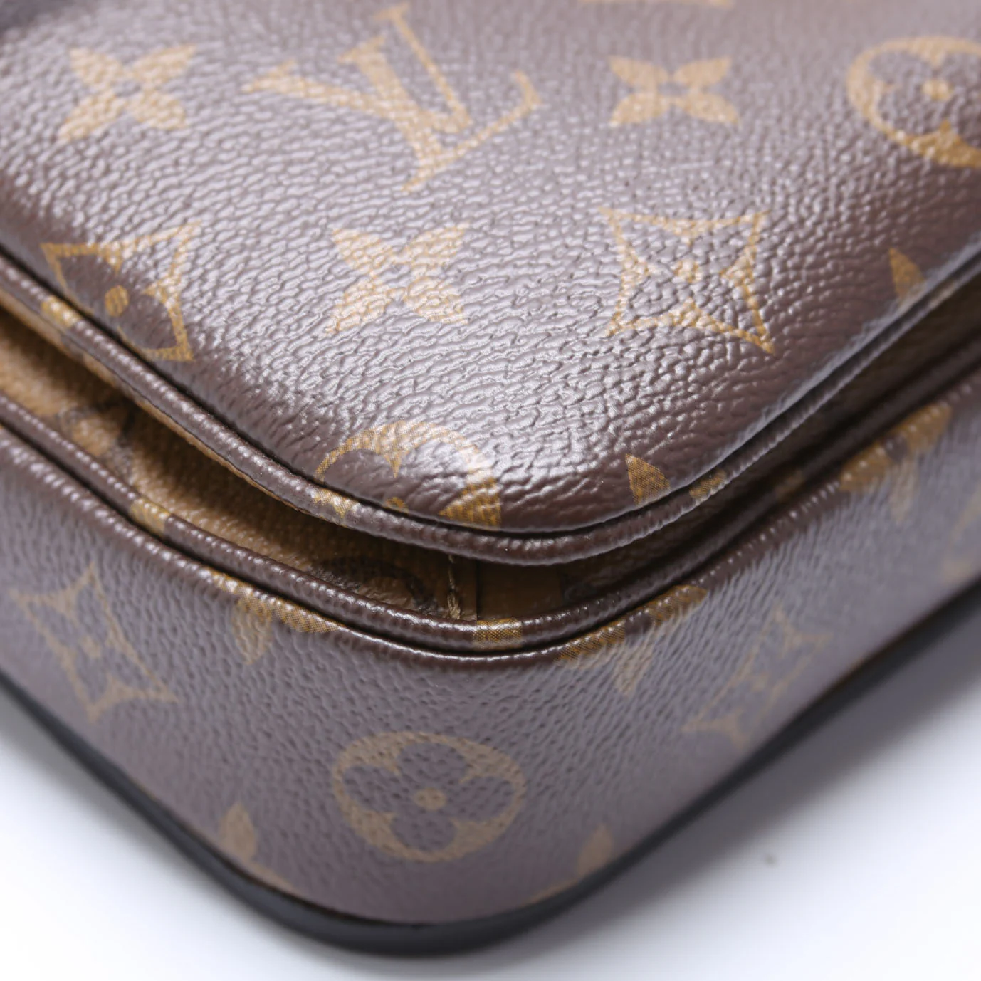 Pochette Metis Reverse Monogram - Image 5